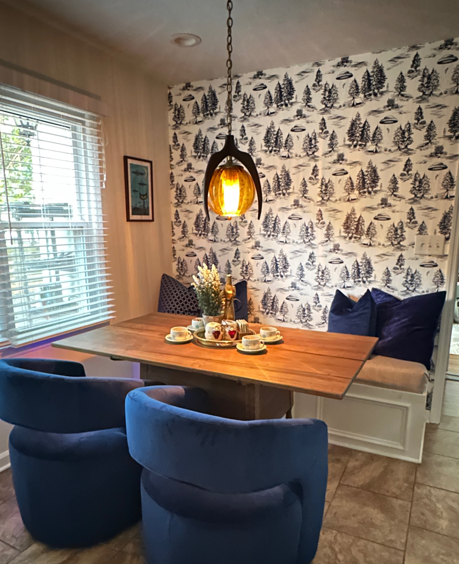 Extraterrestrial Wallpaper 🛸

#LTKHome