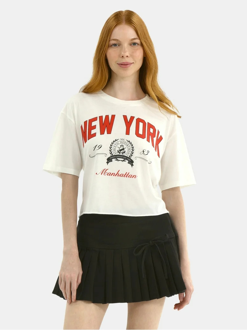 No Boundaries Boxy Cropped Graphic Tee with Short Sleeves, Women's | Walmart (US)