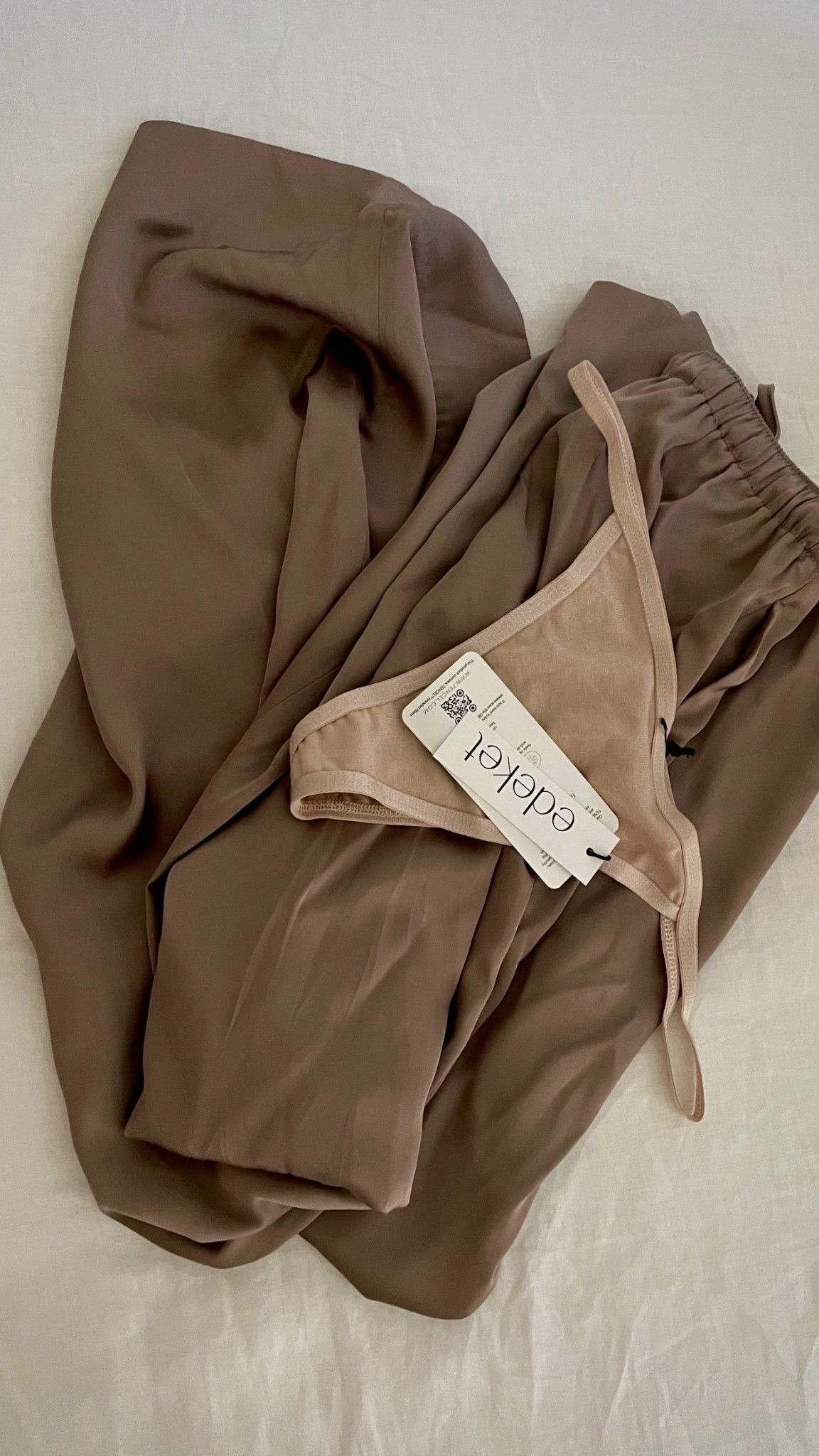 Satin pants & the comfiest thong 😮‍💨🤌🏼


#LTKGiftGuide #LTKootd #LTKHoliday