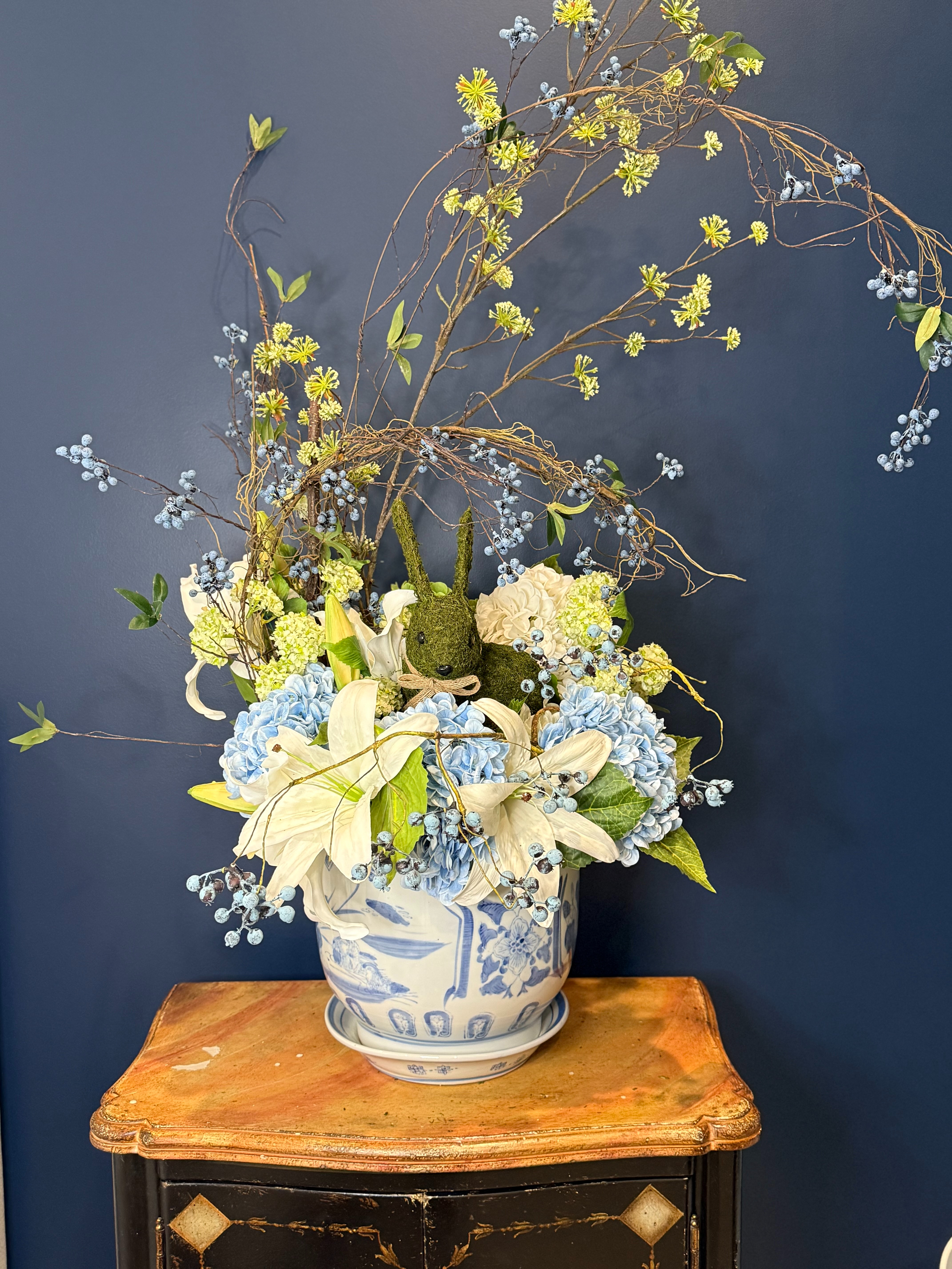 Faux Flower Easter Art

These gorgeous faux blue hydrangeas are from #amazon! Do you see the 🐇? 

 #LTKSeasonal #LTKU #LTKHome