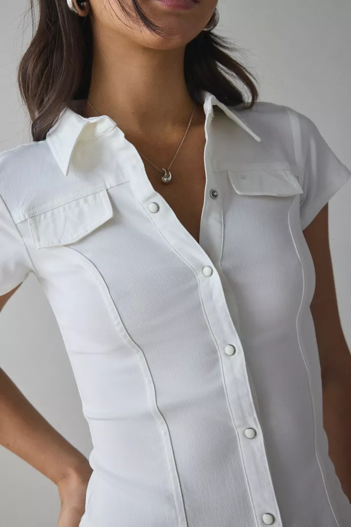 Silence + Noise Polly Slim Short Sleeve Snap-Button Shirt | Urban Outfitters (US and RoW)