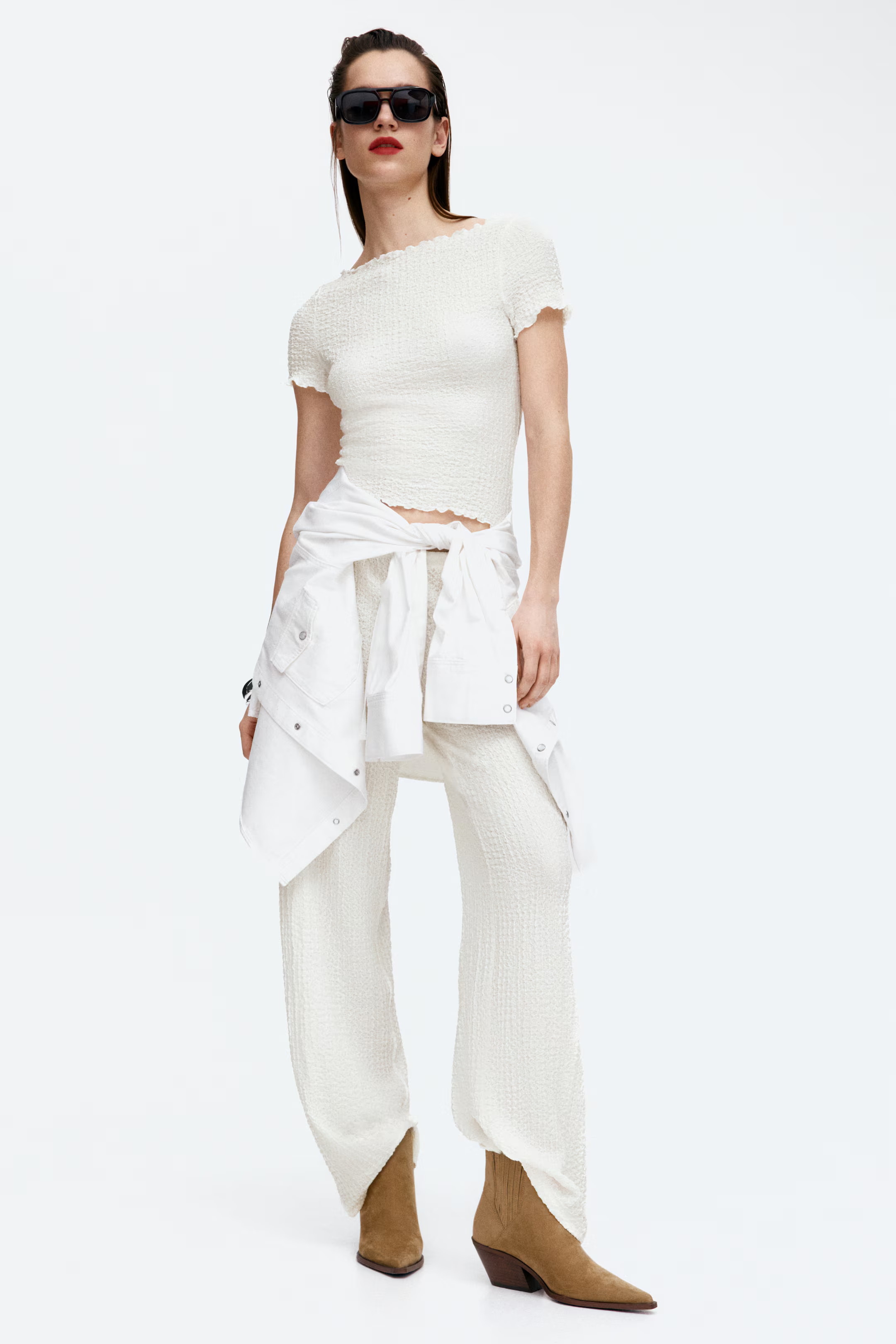 Overlock-detail crinkled top | H&M (UK, MY, IN, SG, PH, TW, HK)