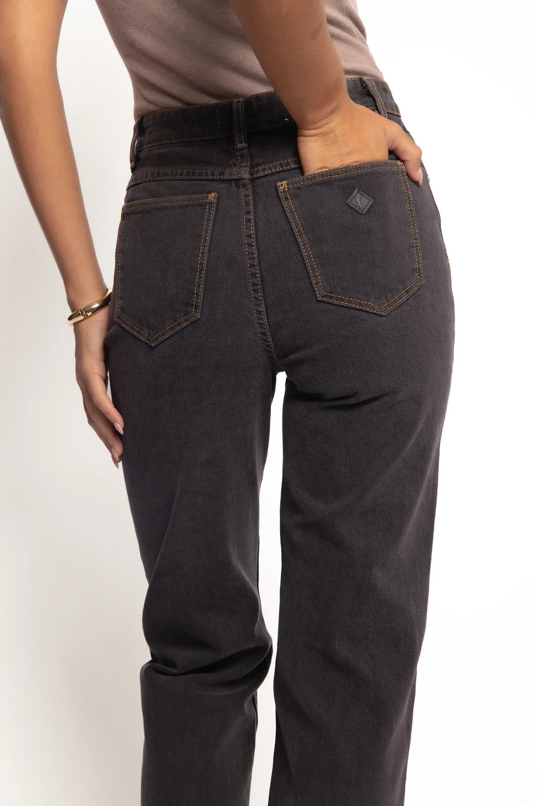 Abrand 94 High Straight Jeans - Cara Washed Black | Petal & Pup (AU)