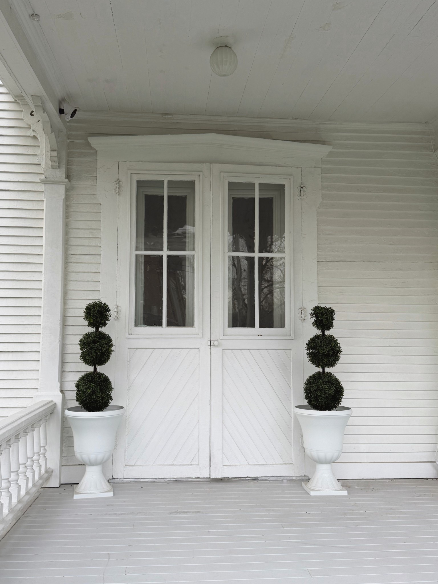 Faux boxwood topiaries & planters 

#LTKHome