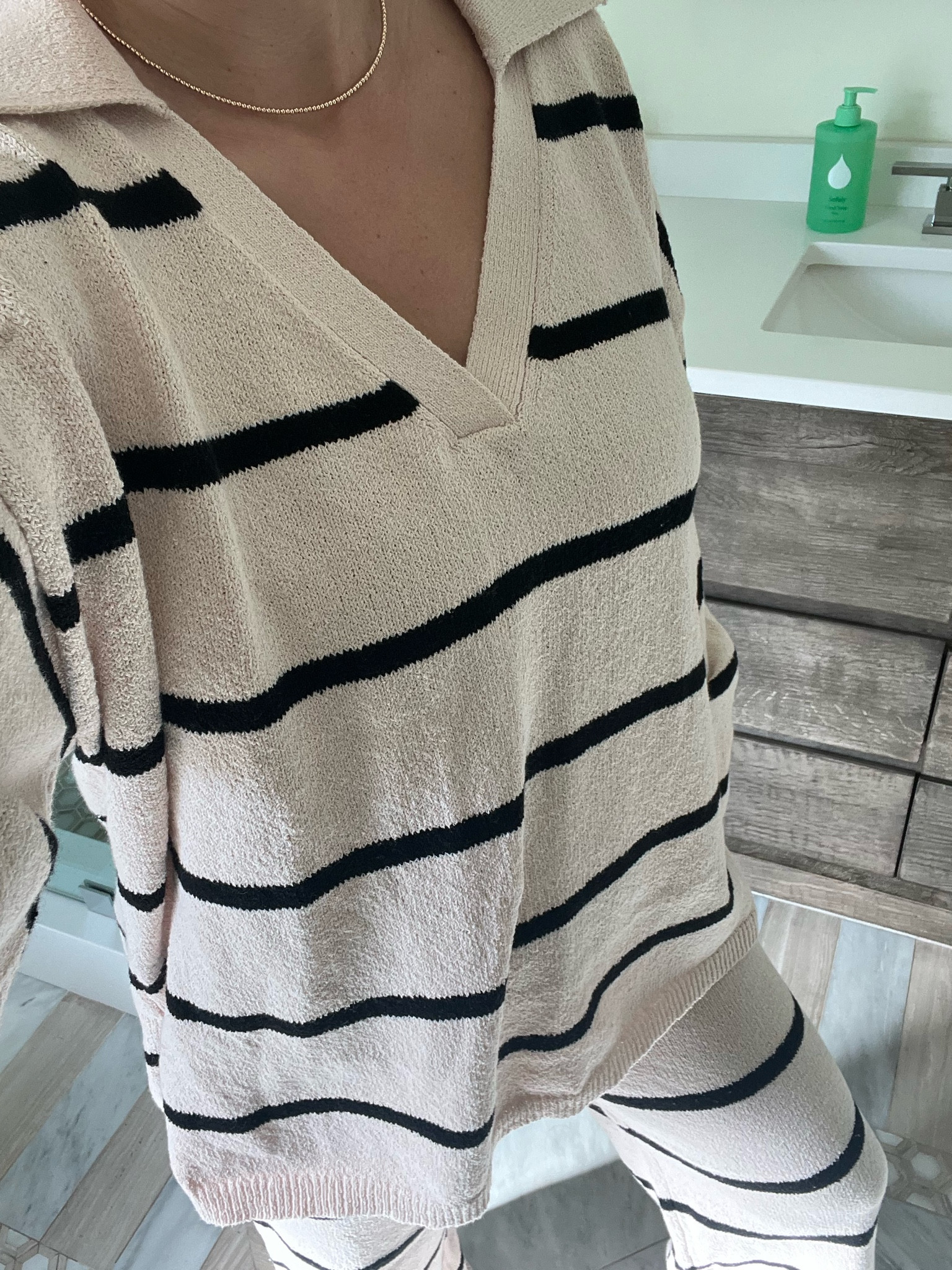 Knitted striped two piece set 
Lounge set 
Travel outfit 



#LTKtravel #LTKstyletip