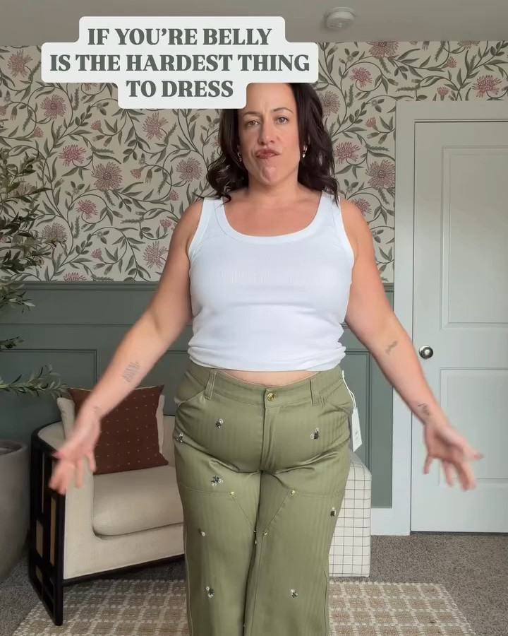 ❤️ LIKE + comment “LOOKS” and I’ll send you the outfit details + links!

Soft tummy + thick thigh girls…consider this your reminder that you do NOT have to wait for a different body to wear the cute outfit. 👏🏼🤎

I’m a size 12, 37-year-old mom of 2, and getting dressed got SO much easier when I stopped dressing for the body I thought I should have and started dressing the one I have right now. ✨

Give me pieces with room where I need it, that don’t have me adjusting them every five seconds 😂 AND still make me look in the mirror and think OKAYYYY SHE CUTE.

Because around here we’re not hiding the tummy.
We’re not apologizing for the thighs.
And we’re definitely not saving the cute outfits for “when I lose a few pounds.” 🙅🏻‍♀️

We’re wearing them NOW. 👏🏼

Follow along for more soft tummy, thick thigh approved outfits + realistic everyday style from your fellow size 12 millennial mom. 🤎

#midsize #size12 #millennial #softtummy #midsizefashion