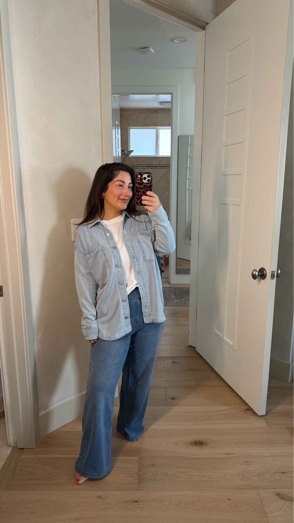 Comfy cute outfit of the day! 

Denim top size xs
White oversized tee size small
Pants size medium petite 

5’0” 140lbs

#LTKootd #LTKPetite #LTKSaleAlert