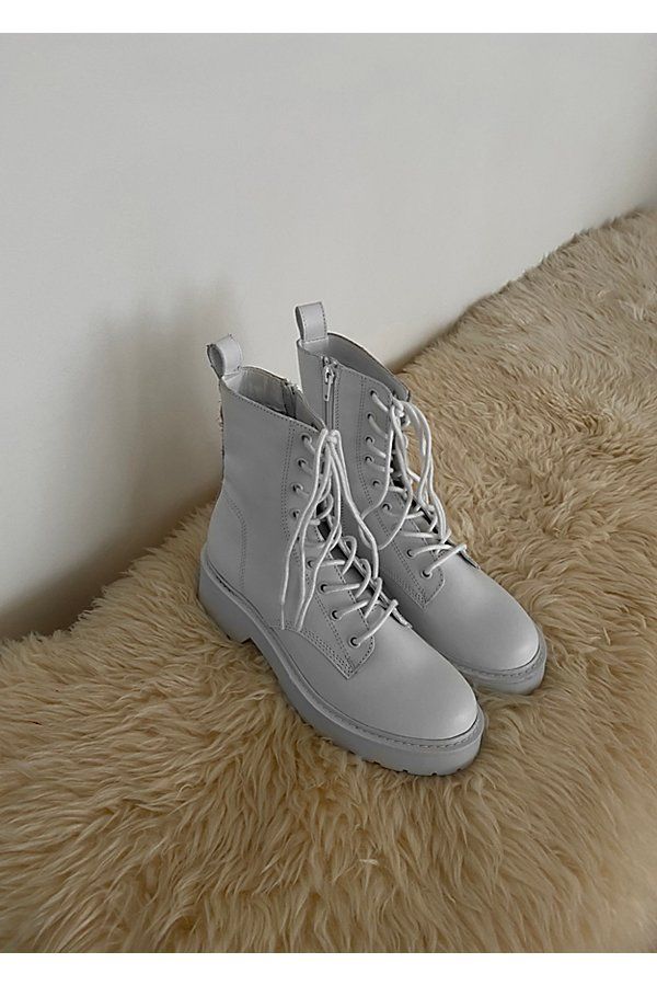 Steve Madden Tornado Lace-Up Boot | Urban Outfitters (US and RoW)