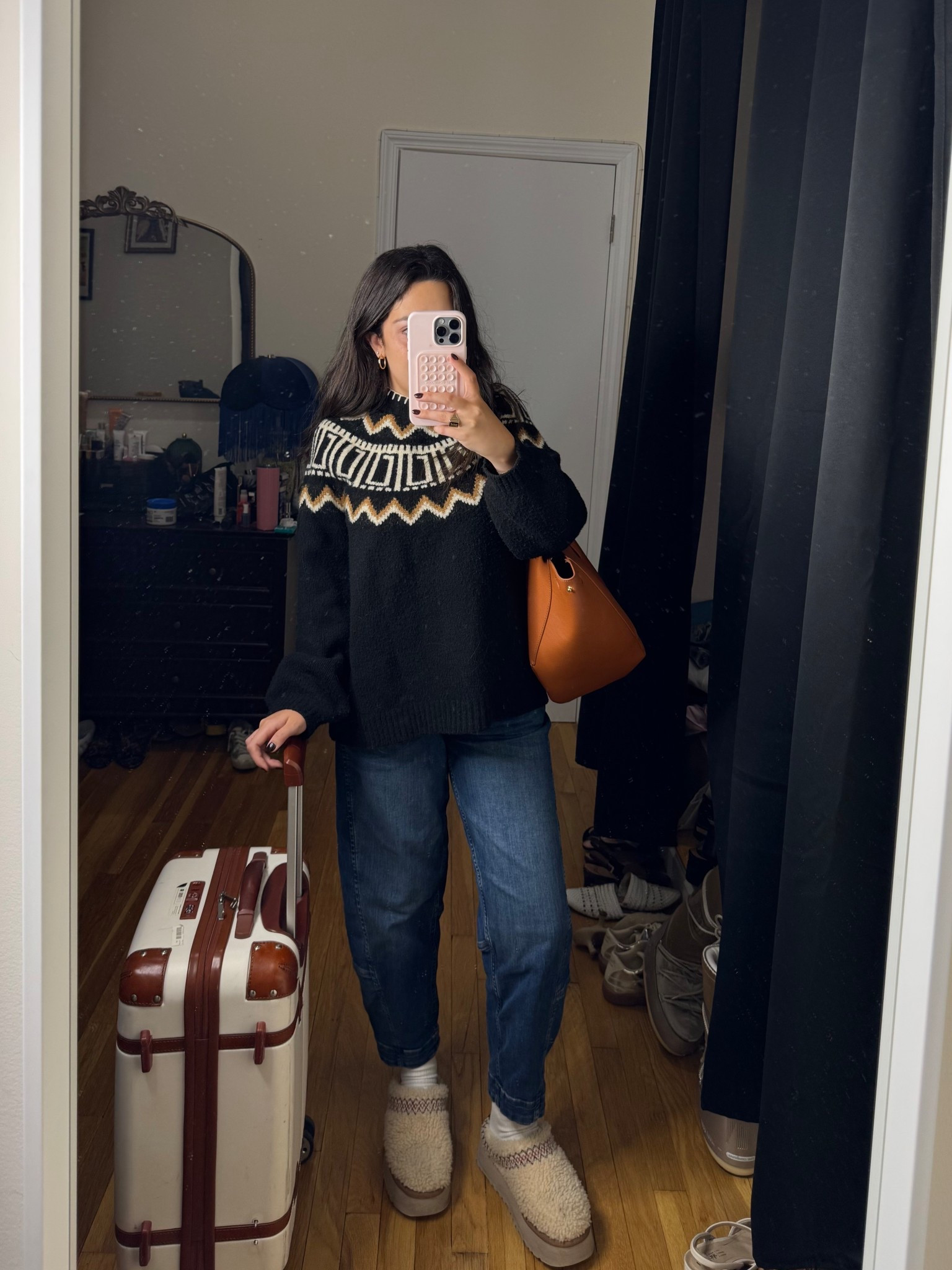 Rainy day airport style ☁️ Cozy layers for travel days — this fair isle sweater + shearling clogs combo kept me warm and comfy for a chilly morning flight. ✈️🧣
Linked everything from my carry-on to my go-to travel jeans! #airportoutfit #travelstyle #fallfashion #fairislesweater #cozylook #ltktravel #ltkfall #ltkunder100

#LTKSeasonal #LTKTravel #LTKStyleTip