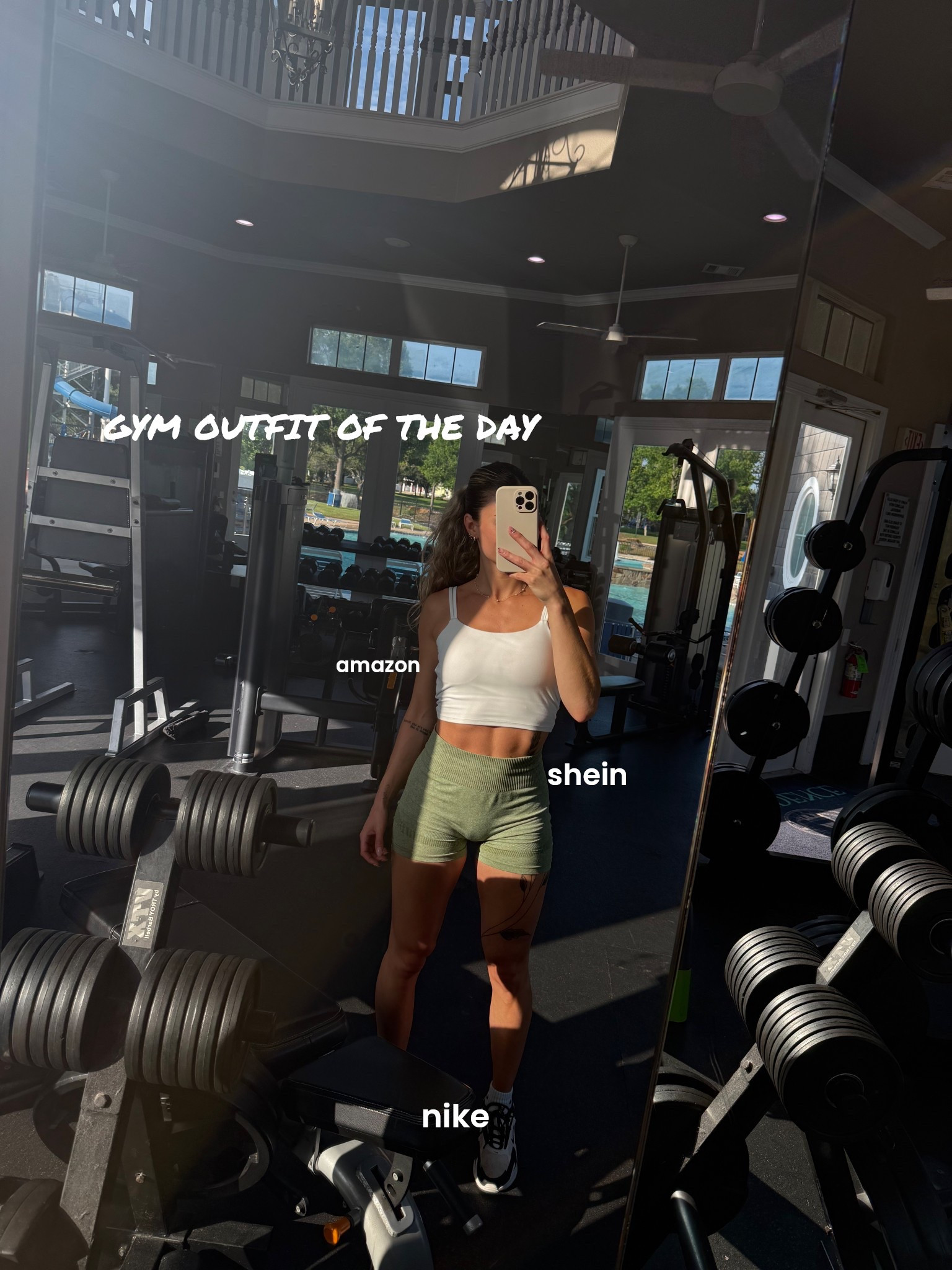 - top xs
- shorts xs