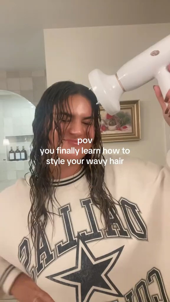 Wavy hair routine!! 

#LTKBeauty