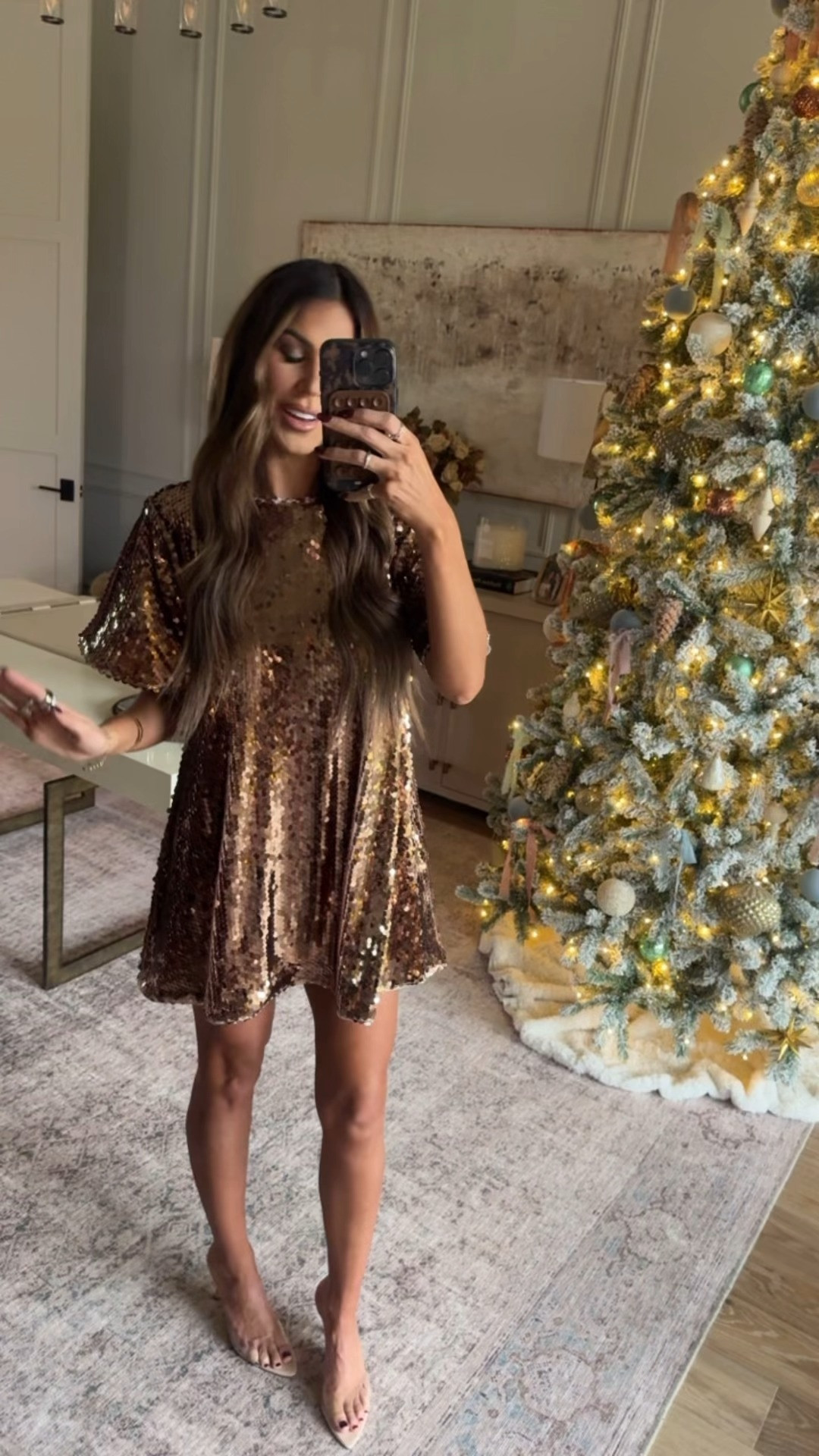 wearing a small!

use my early access code “HOLLIE30” for 30% off & if you spend $200, you’ll also get $50 back on 12/11 to use for holiday gifting through 12/25! 

 