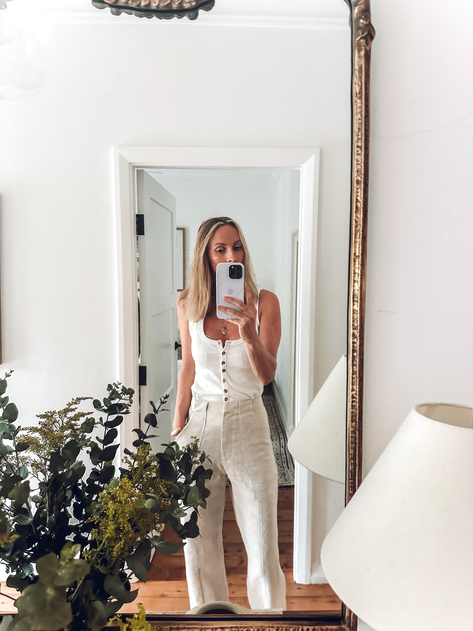 Easygoing style with linen pants and cute button singlet. 

#LTKaustralia #LTKautumn