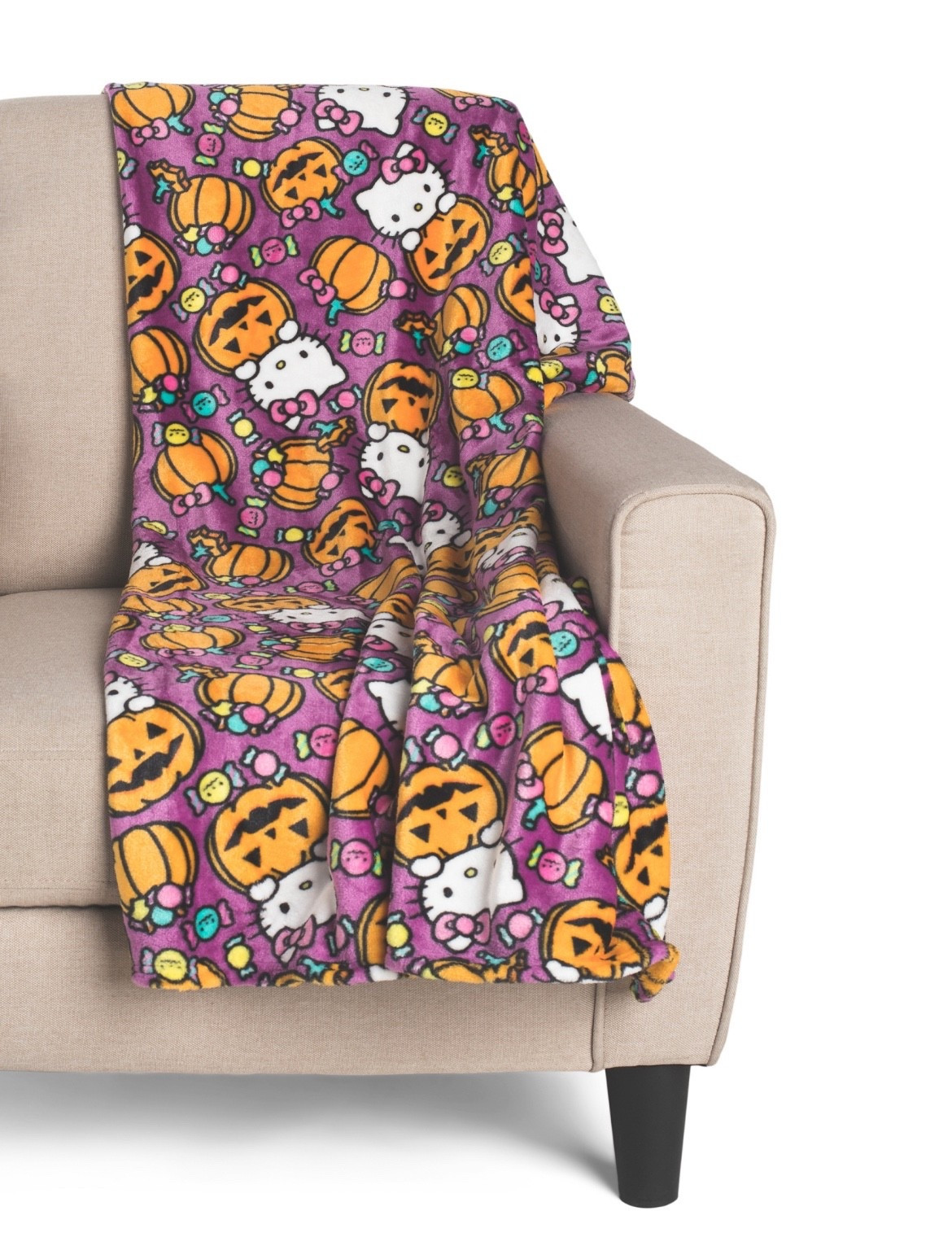 Hello Kitty Halloween Purple Pumpkin Throw