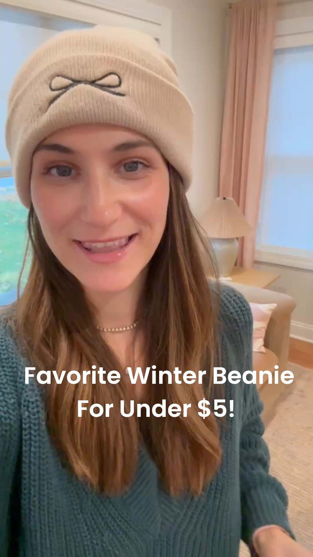 Perfect winter beanie you can wear all day long! 