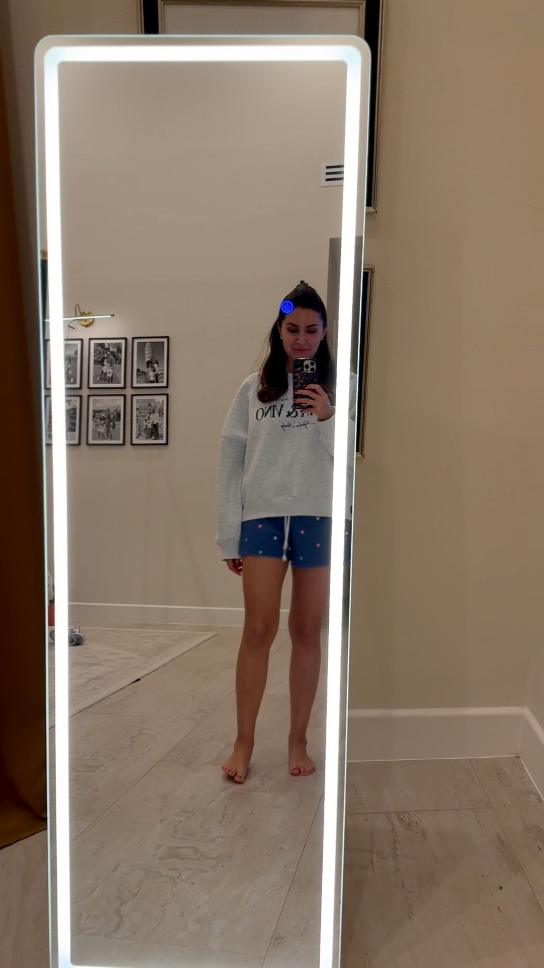 The mirror you need for fit checks!