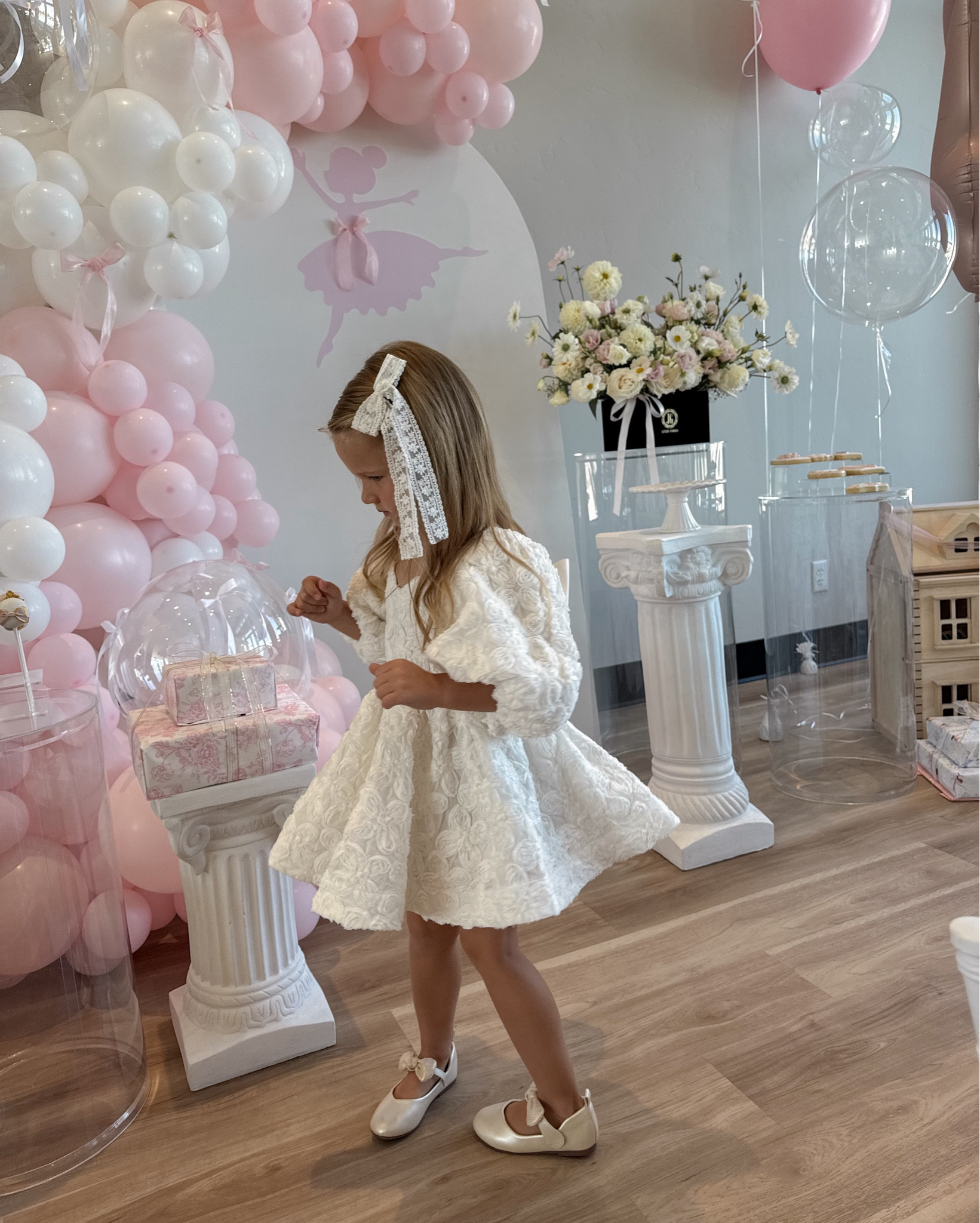 Family outfits ✨
1. Julianna’s dress - CHLOÉandAMÉLIE (Among the Wildflowers Dress - Snow White Peony Voile)
2. My dress - ZARA (Vestido corto gabardina falda)


- #BirthdayStyle
- #FamilyCelebration
- #MatchingOutfits
- #FamilyVibes
- #PartyReady
- #FamilyLook
- #BirthdayFashion
- #CelebrationAttire
- #FamilyGoals
- #FestiveFashion
- #CoordinatedStyle
- #SpecialOccasionOutfits
- #FamilyFunFashion
- #DressedToCelebrate
- #FamilyWardrobe
- #WeddingGuestStyle
- #FamilyWeddingLook
- #WeddingReady
- #DressedForLove
- #ElegantFamily
- #WeddingFashion
- #GuestOfTheWedding
- #FormalFamilyAttire
- #WeddingGuestVibes
- #FamilyInStyle
- #CelebrationStyle
- #ChicWeddingOutfits
- #FamilyFormalwear
- #DressedToCelebrate
- #WeddingWardrobe


#LTKWedding #LTKStyleTip #LTKKids