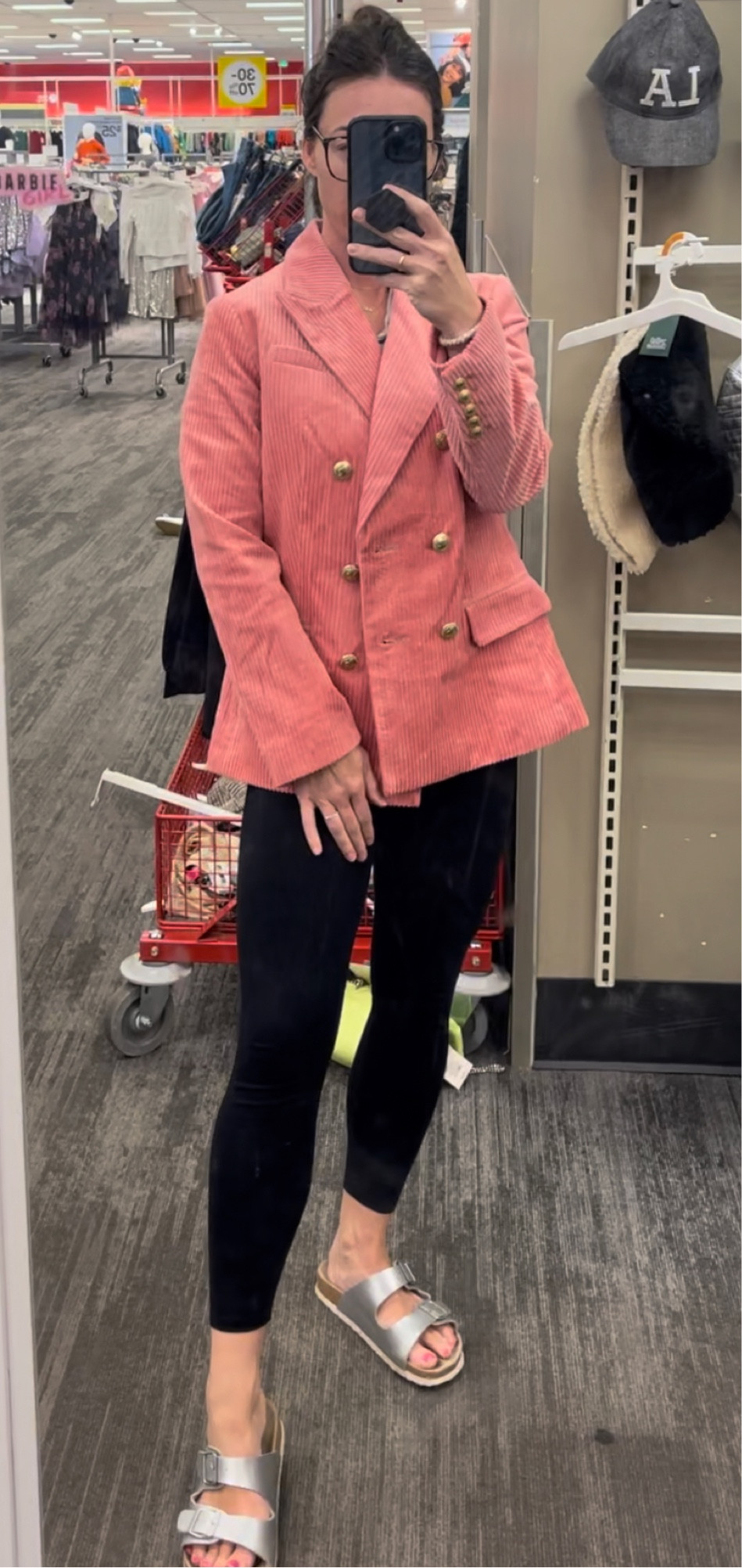 I’m clearly not dressed for this try-on but passing by this absolutely stunning blazer without putting it on to show was simply impossible. 10/10

#LTKworkwear #LTKtravel #LTKfindsunder100