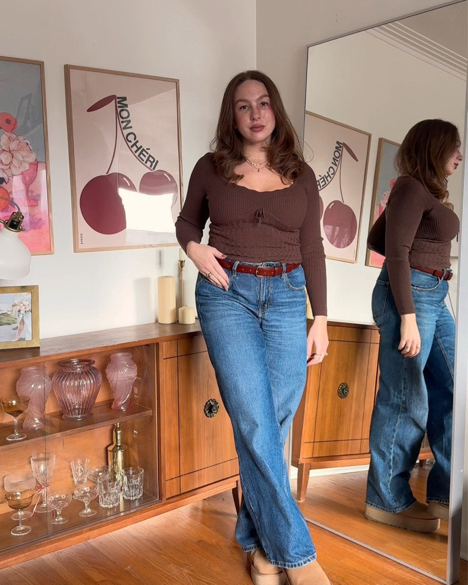 Size large top, size 10/30 jeans 

#LTKwinter #LTKFashionMonth #LTKmidsize