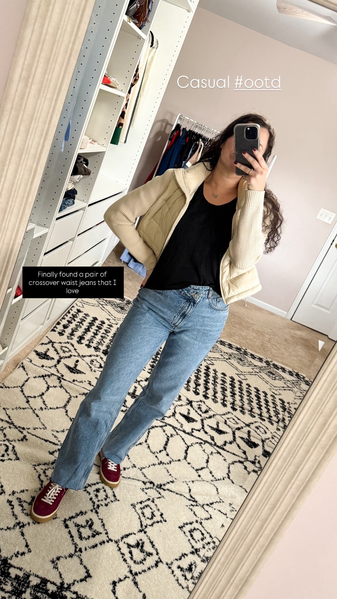 Casual #ootd (crossover waist jeans from Zara but linking similar ones)

#LTKFindsUnder100 #LTKStyleTip #LTKootd