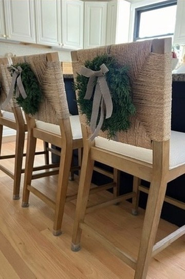 The easiest way to bring a little Christmas magic into the kitchen 🎄✨ I found these mini wreaths at @Target, and they completely transformed the space with just a few simple touches. I used a soft velvet ribbon to tie them onto the counter stools — such a quick DIY that instantly makes the whole room feel festive and warm.

I love how something so simple can make the heart of the home feel ready for the holidays. Linking the exact wreaths, ribbon options, and a few other cozy kitchen finds on LTK so you can recreate this look! 💚

#TargetFinds #HolidayDecor #ChristmasKitchen #LTKHome #LTKHoliday #LTKDecor

#LTKHome #LTKHoliday #LTKSeasonal

#LTKSeasonal #LTKHome #LTKHoliday

#LTKHome #LTKSeasonal #LTKHoliday