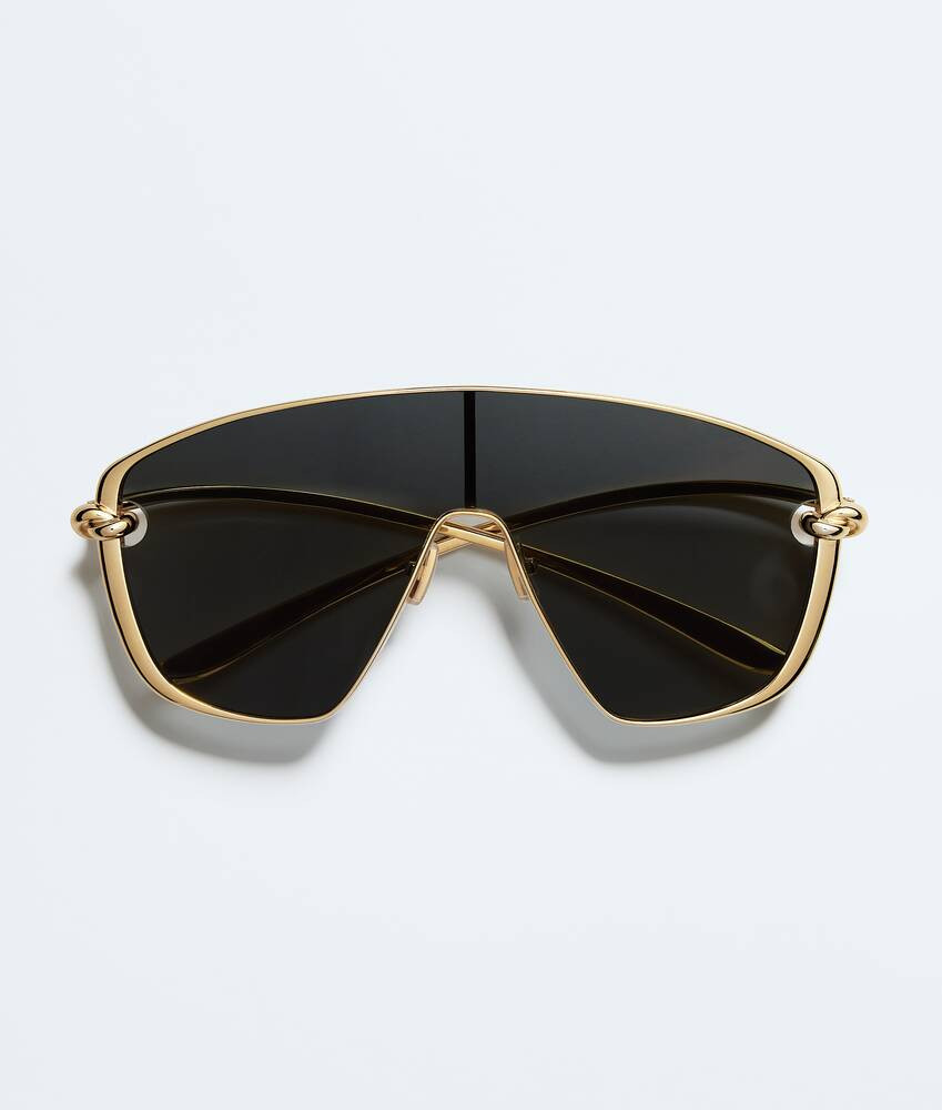 Knot Shield Sunglasses in Gold/smoke | Bottega Veneta GB | Bottega Veneta