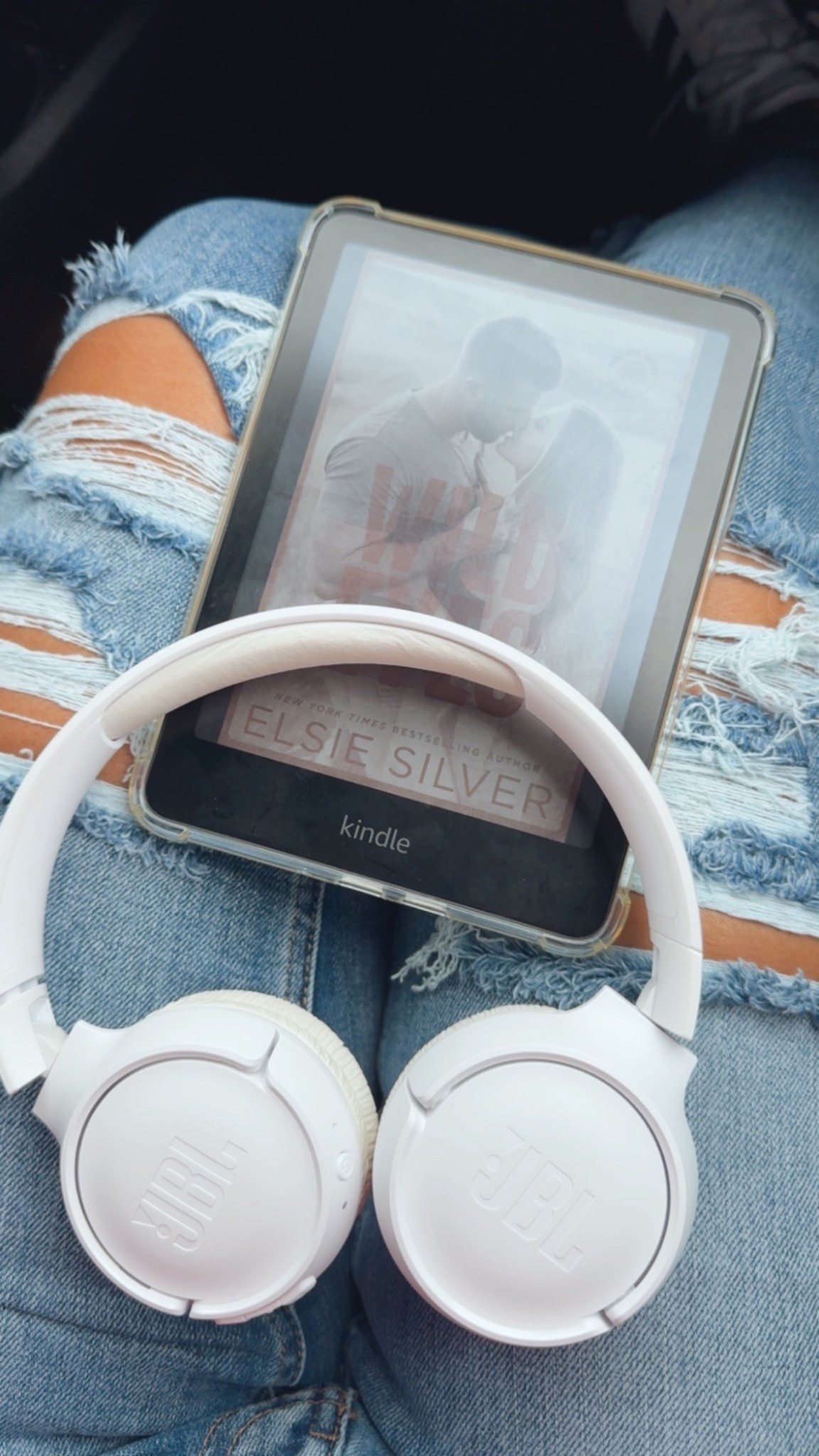 Literally never go anywhere without my Kindle and JBL headphones! These would make perfect gifts too!

Audio books, bookish, book girly, read

#LTKmomlife #LTKMothersDay #LTKTravel