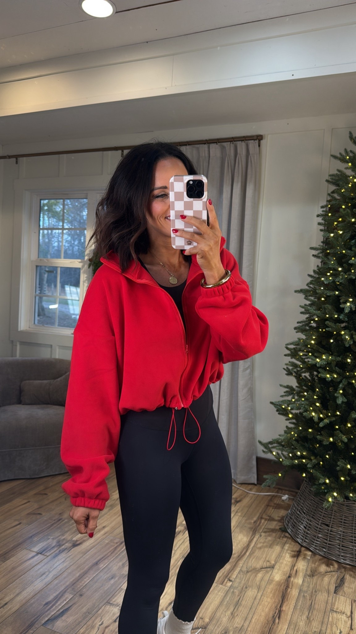 Cropped fleece jacket outfit inspo! Aprilwilks VintagePickin women’s Amazon fashion finds viral Amazon Sherpa jacket women’s fleece jacket Amazon fashion finds women’s causal winter outfit inspo women’s walking outfit inspo 

#LTKootd #LTKActive #LTKfitnessgoals