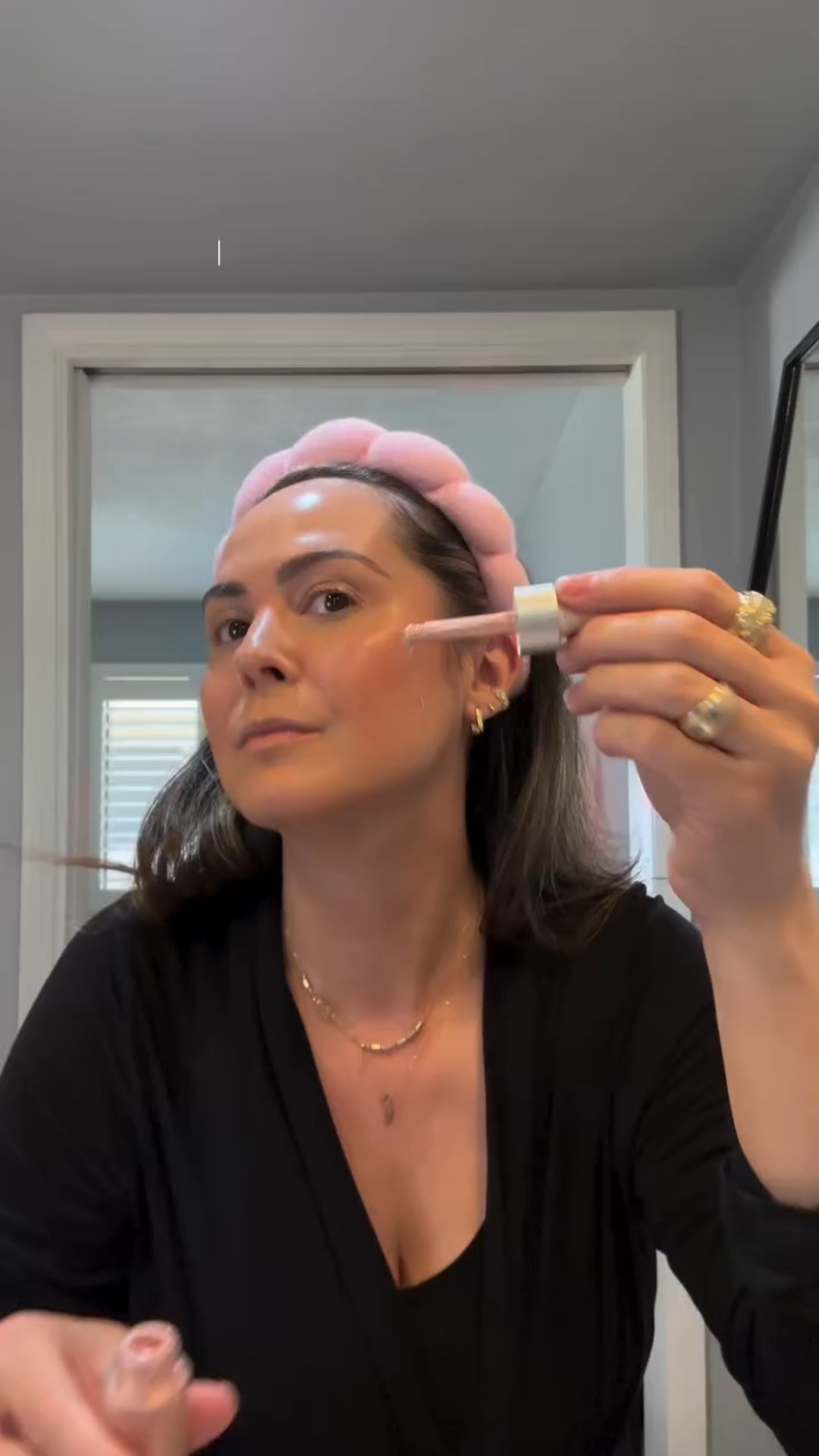 Not a pro tutorial - just a sleep deprived mom throwing on her ride-or-die favs in record time 🤌🏼✨ quick, easy, and just enough to feel like I have my life together 😝

#LTKBeauty