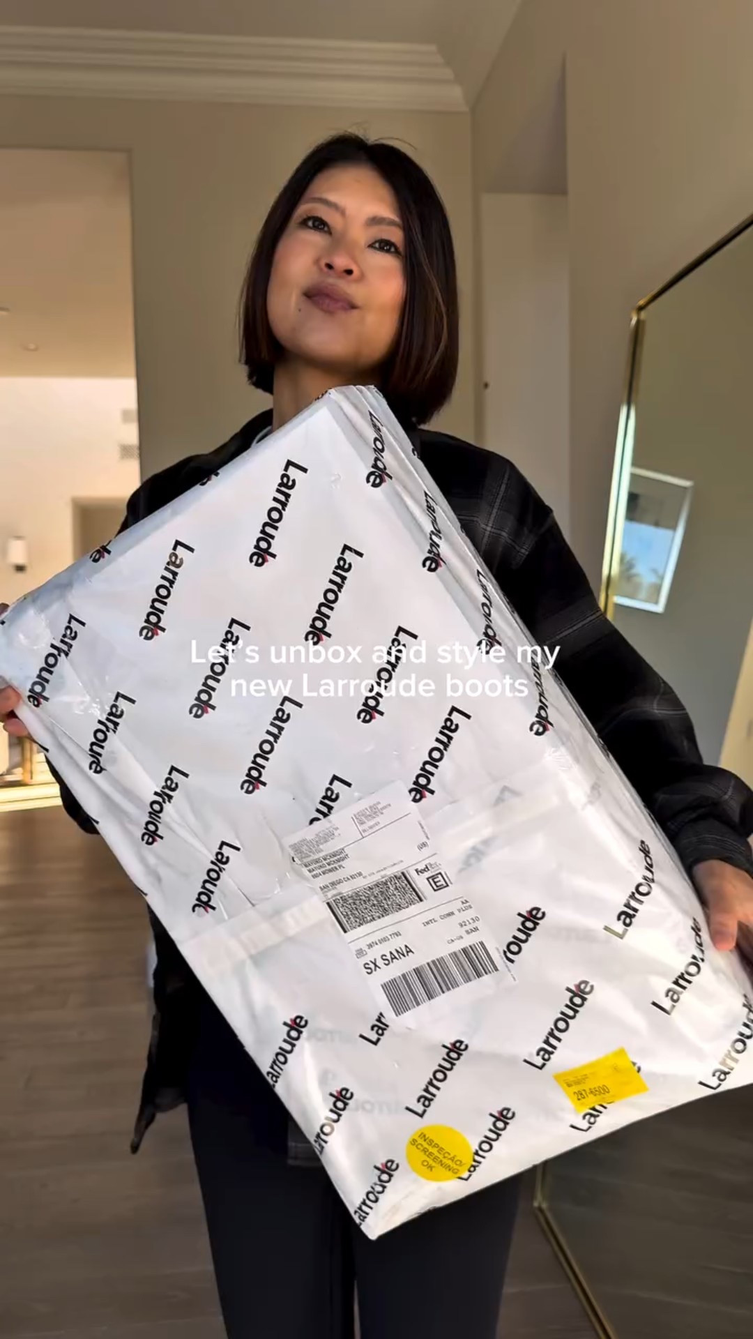 I know I said I’m spending LESS for 2026, but I just couldn’t resist the sale @larroude ❤️

Crocodile boots, boots, flat boots, chic boots, minimal style, effortless fashion, elevated casual #elevatedcasual #minimalchicstyle #bootsstyle #crocodileboots #minimalstreetstyle