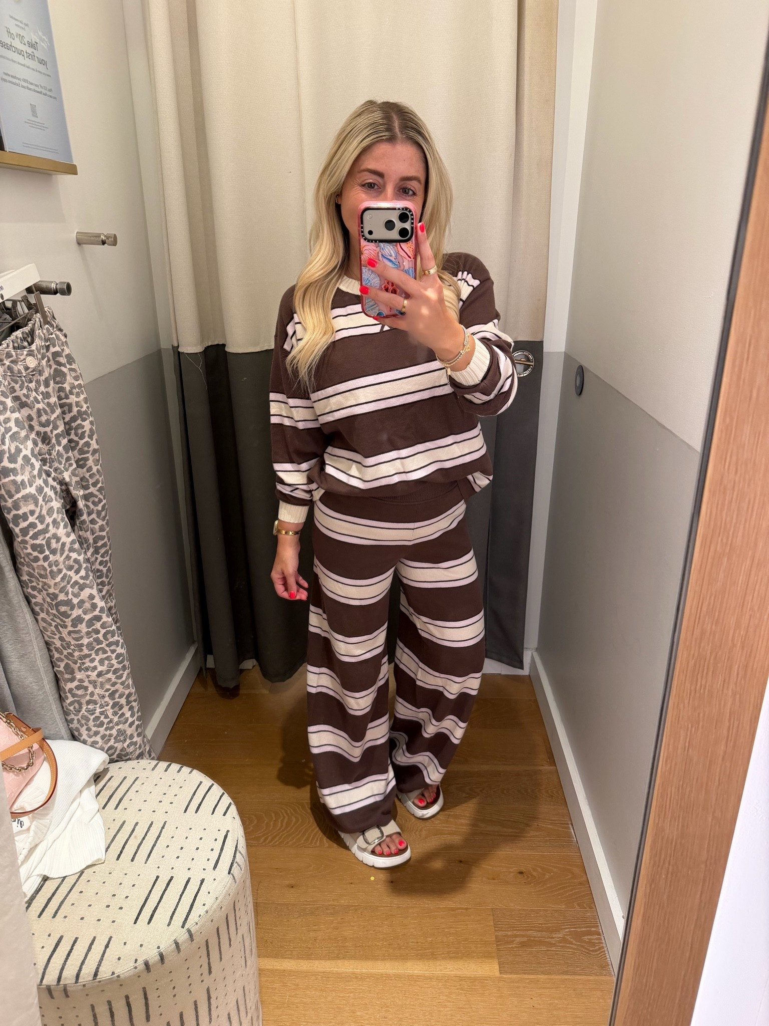 New @Aerie matching set
Size xs
Sandals tts