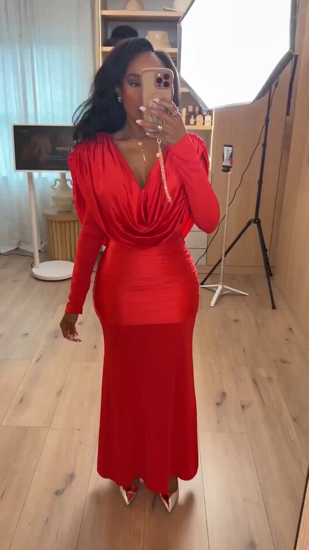 ✨ Valentine’s Day, Effortlessly Done

A classic red moment that truly does all the talking. The draped neckline, flattering ruching, and sleek silhouette create a confident, elevated look that feels timeless without being overdone. This is one of those dresses you can rewear again and again — making it an easy cost-per-wear win in your date-night wardrobe.

Perfect for:
• Valentine’s Day dinner
• Date night
• Romantic evening plans

📏 Sizing:
Dress: Small
Shoes: True to size

Measurements:
5’4” · 138 lbs · 34D · 27” waist · 40” hips

Tap to get details and save this look for later ❤️

Red Valentine’s Day dress, elegant date night outfit, flattering ruched dress, romantic evening look, timeless red dress styling.

Follow me on Instagram and YouTube @kirasfashionfinds

Follow my LTK @kirasfashionfinds on the @shop.LTK app to view this post and get my exclusive app-only content!

#LTKootd #LTKPetite