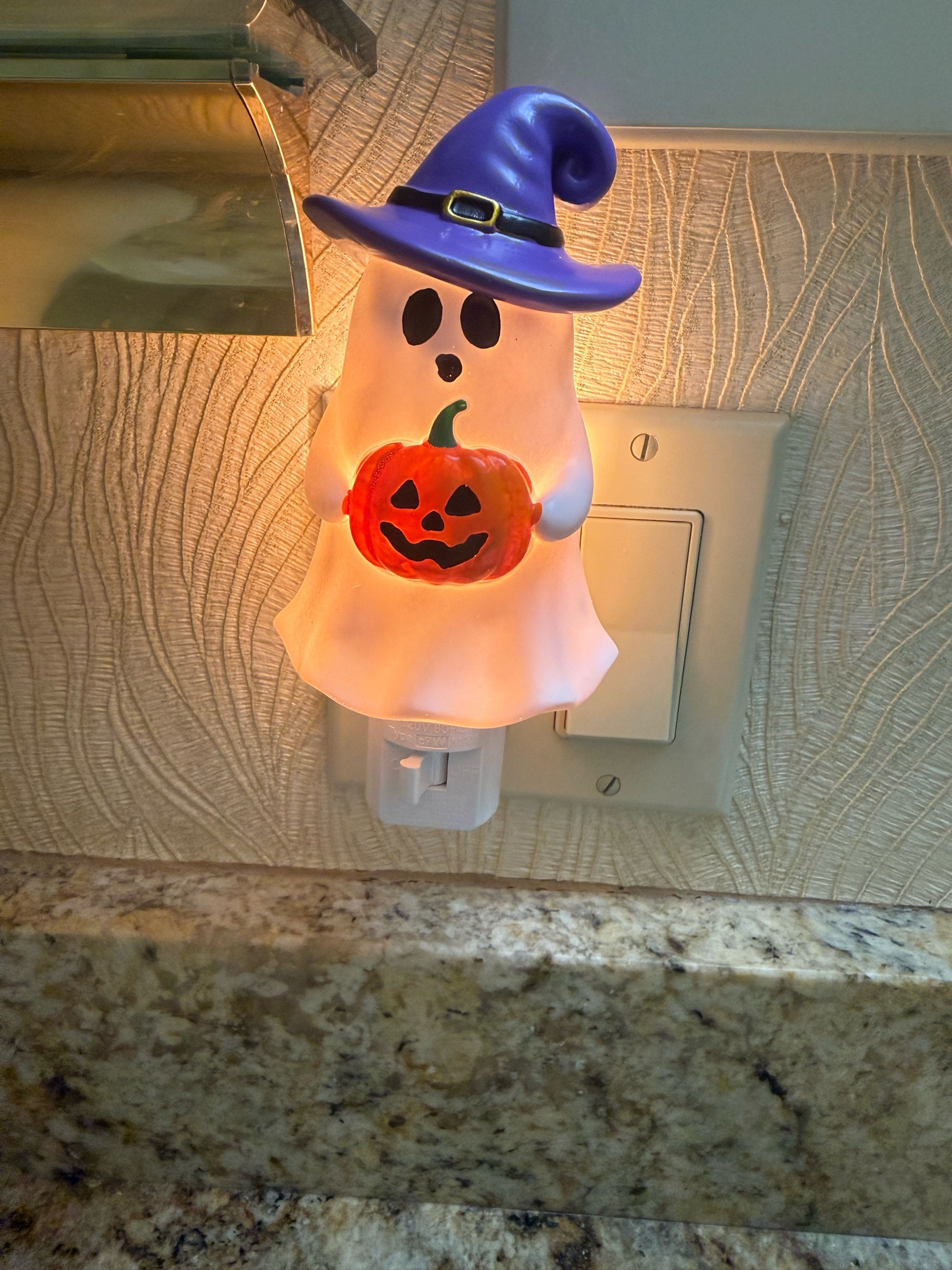 With Halloween around the corner, and this night light is so cute!

#LTKSeasonal #LTKHome #LTKPetite