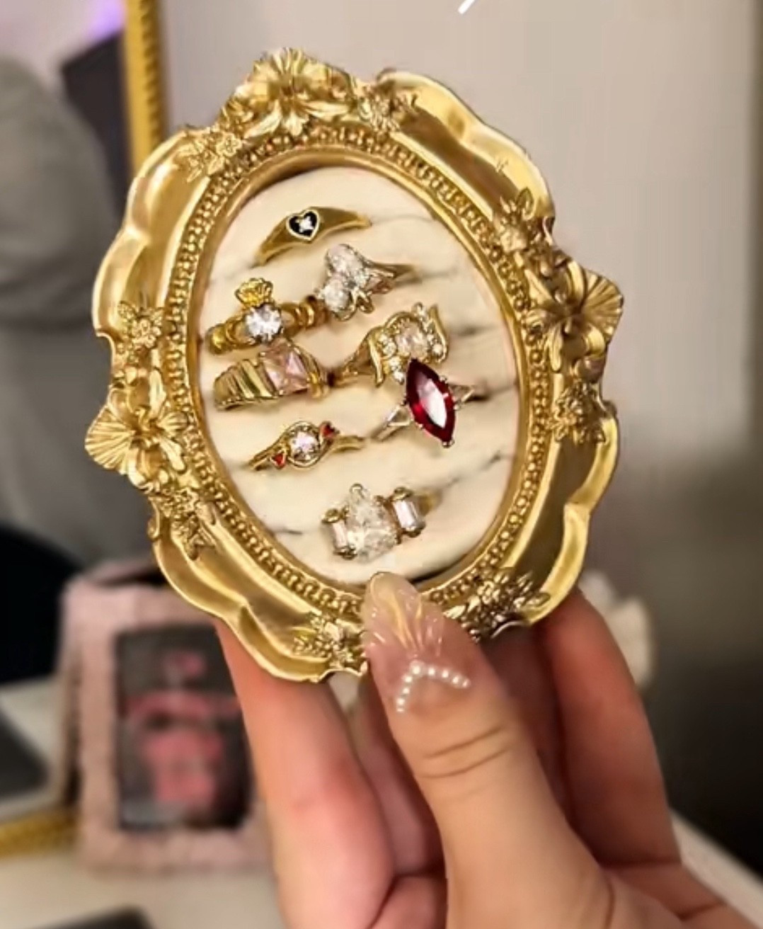 The cutest ring holder!!!