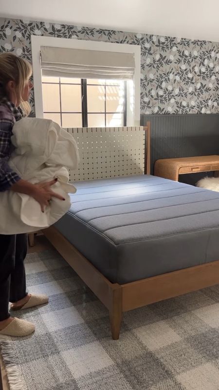 BLACK FRIDAY SALE @tuftandneedle 
Save up to $800 on mattresses
Plus, up to 25% off sleep accessories
