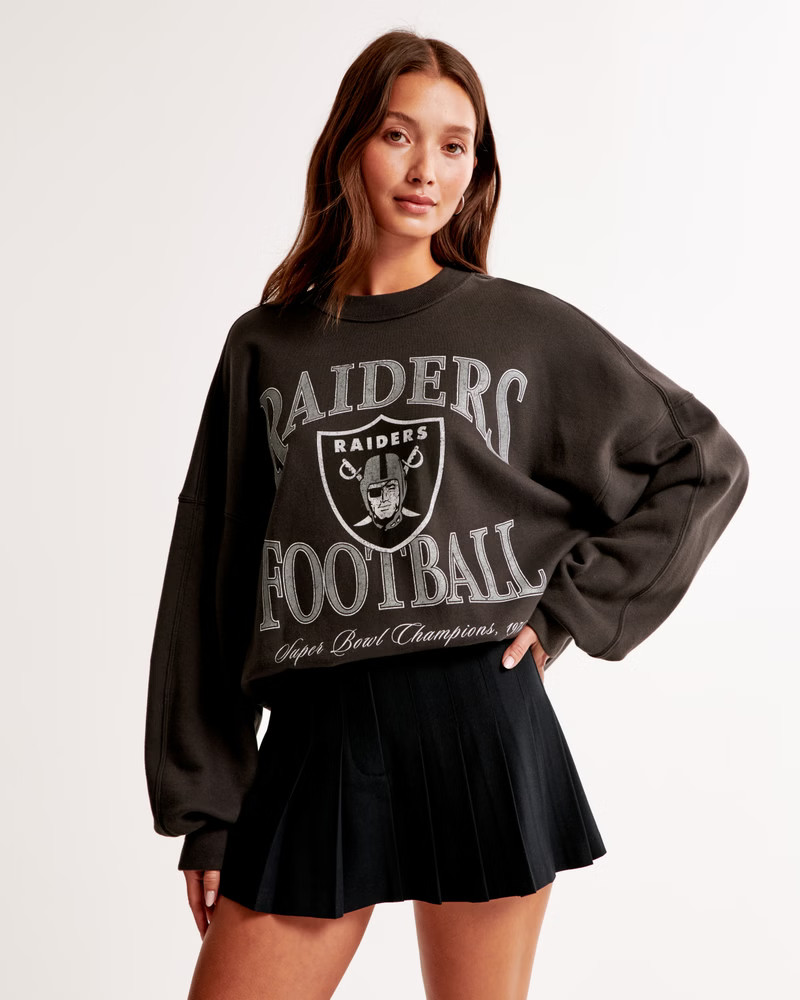 Las Vegas Raiders Graphic Oversized Sunday Crew | Abercrombie & Fitch (US)