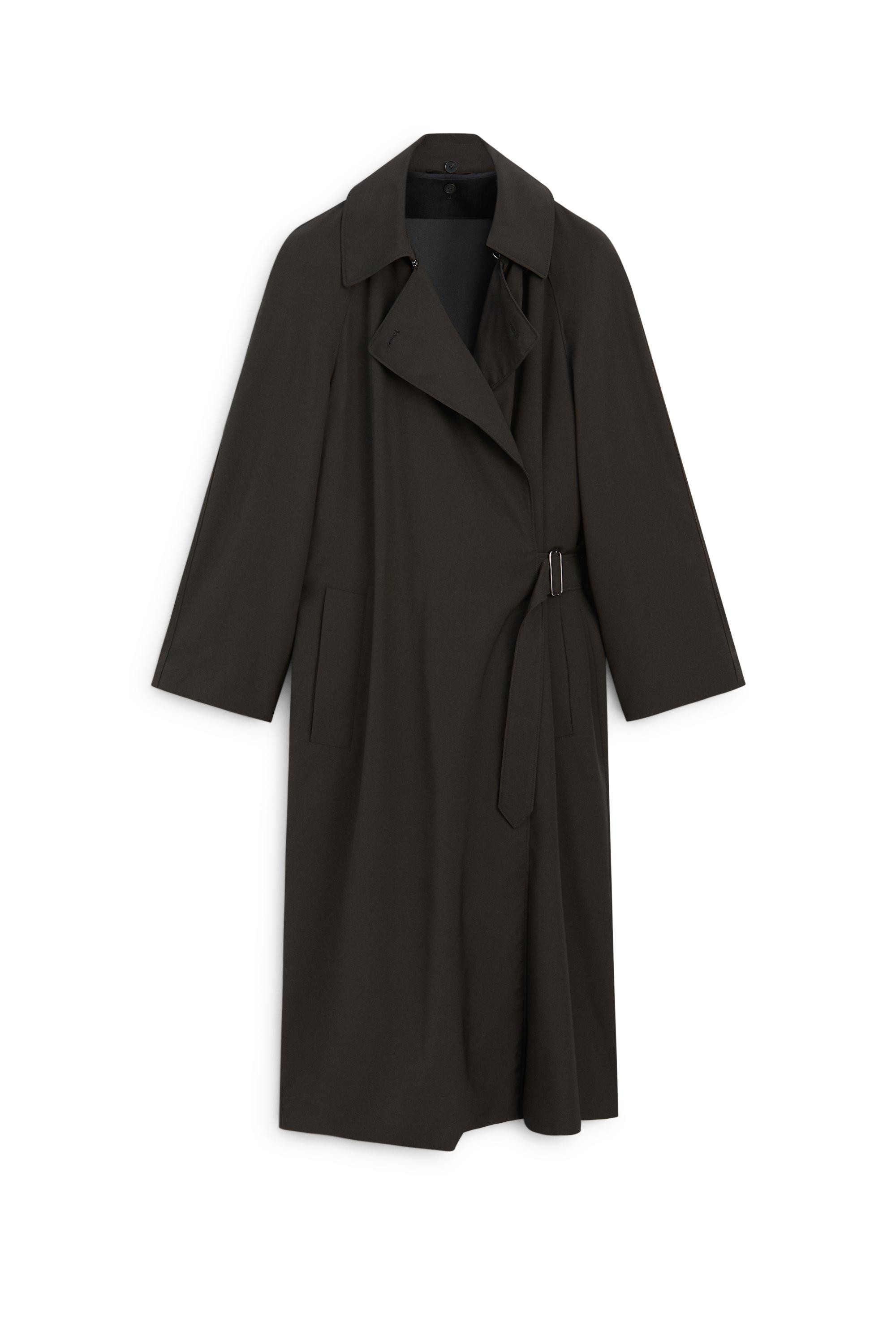 Fluid trench coat with lapel detail - LIMITED EDITION - BROWN | Massimo Dutti US