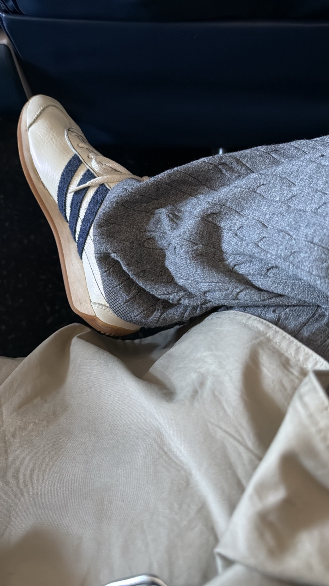 My favorite comfy outfit to travel in… if you’re flying or driving this holiday season! 

#LTKTravel #LTKFindsUnder100 #LTKootd