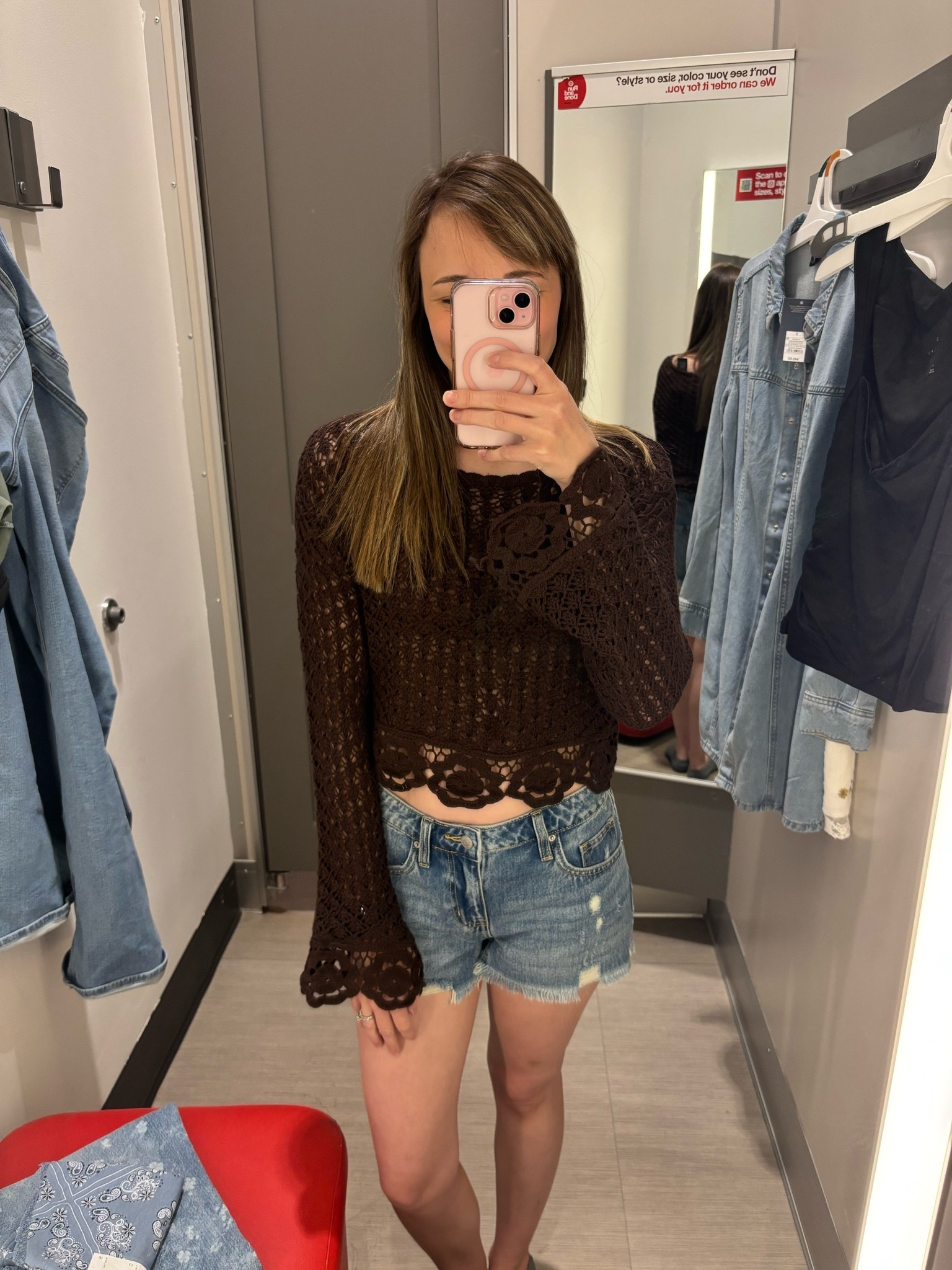 I love this outfit! Perfect for a concert or festival!