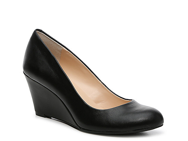 Jessica Simpson Suzanna Wedge Pump - Women's - Black | DSW