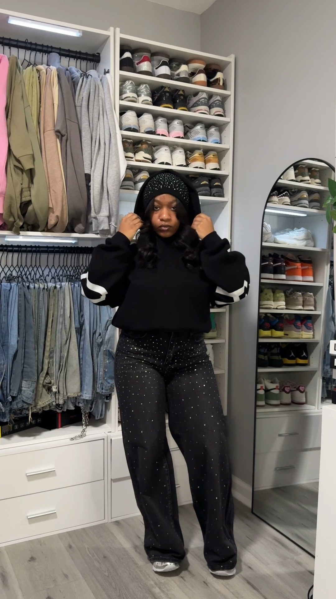 My first concert fit 🖤

Hoodie: Small
Jeans: 4(27)

#LTKPetite #LTKgrwm #LTKootd