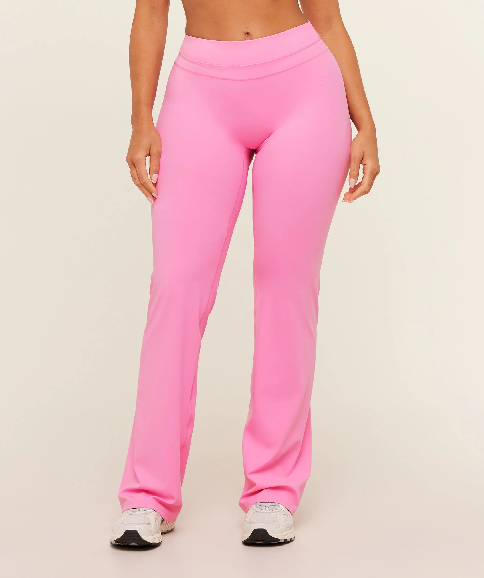 Whitney Mid-High Rise Flared Leggings | Gymshark US