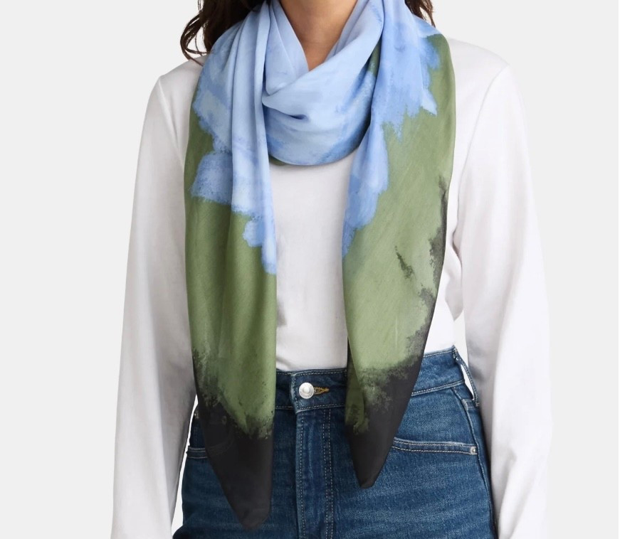 Ordered this $12 scarf so fast. Love the color combination for fall. Easy, colorful accessory! #walmartpartner