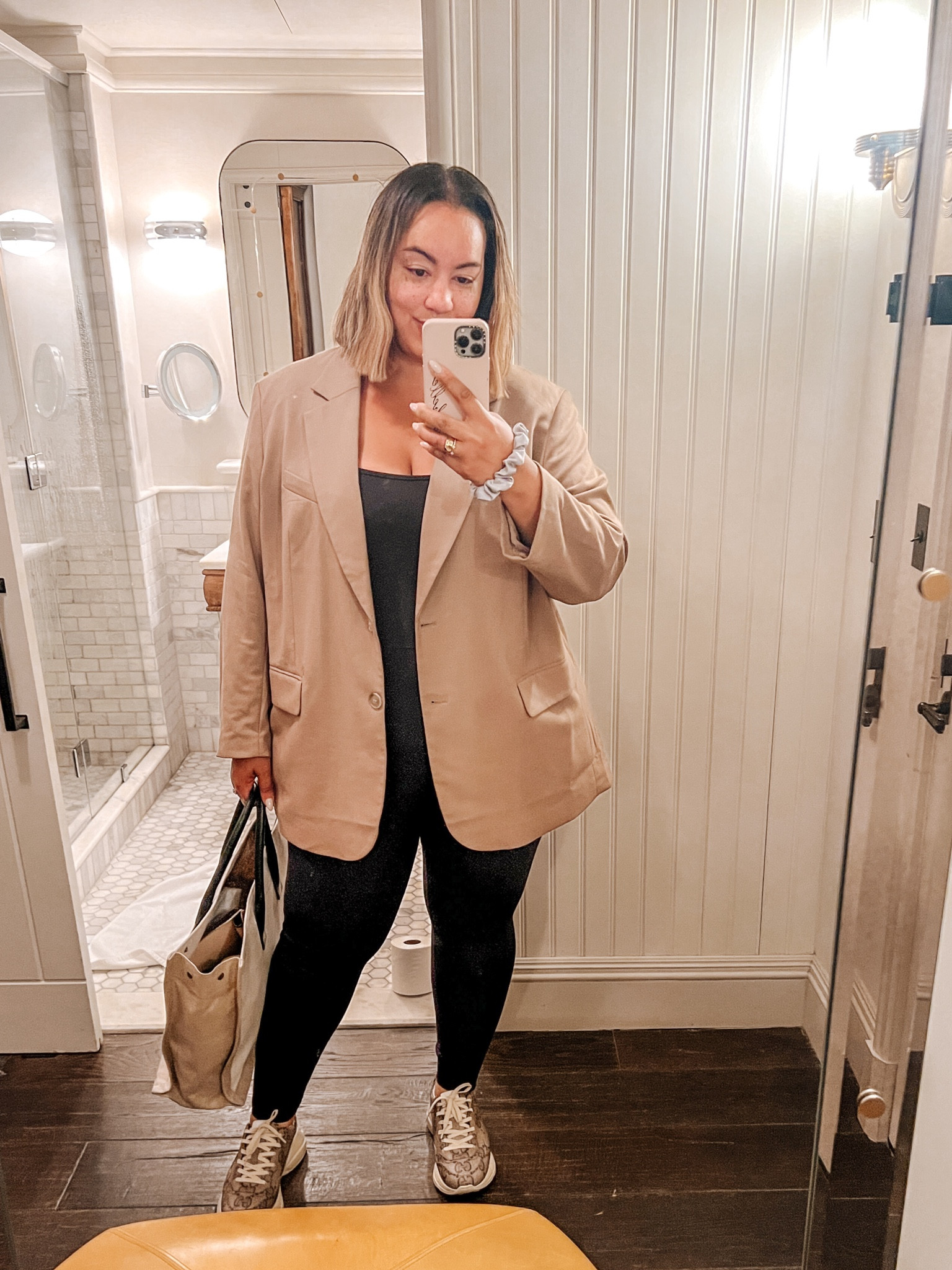 Travel, bodysuit, catsuit, unitard, abercrombie size 18 20 size XL curvy plus 

#LTKcurves #LTKtravel