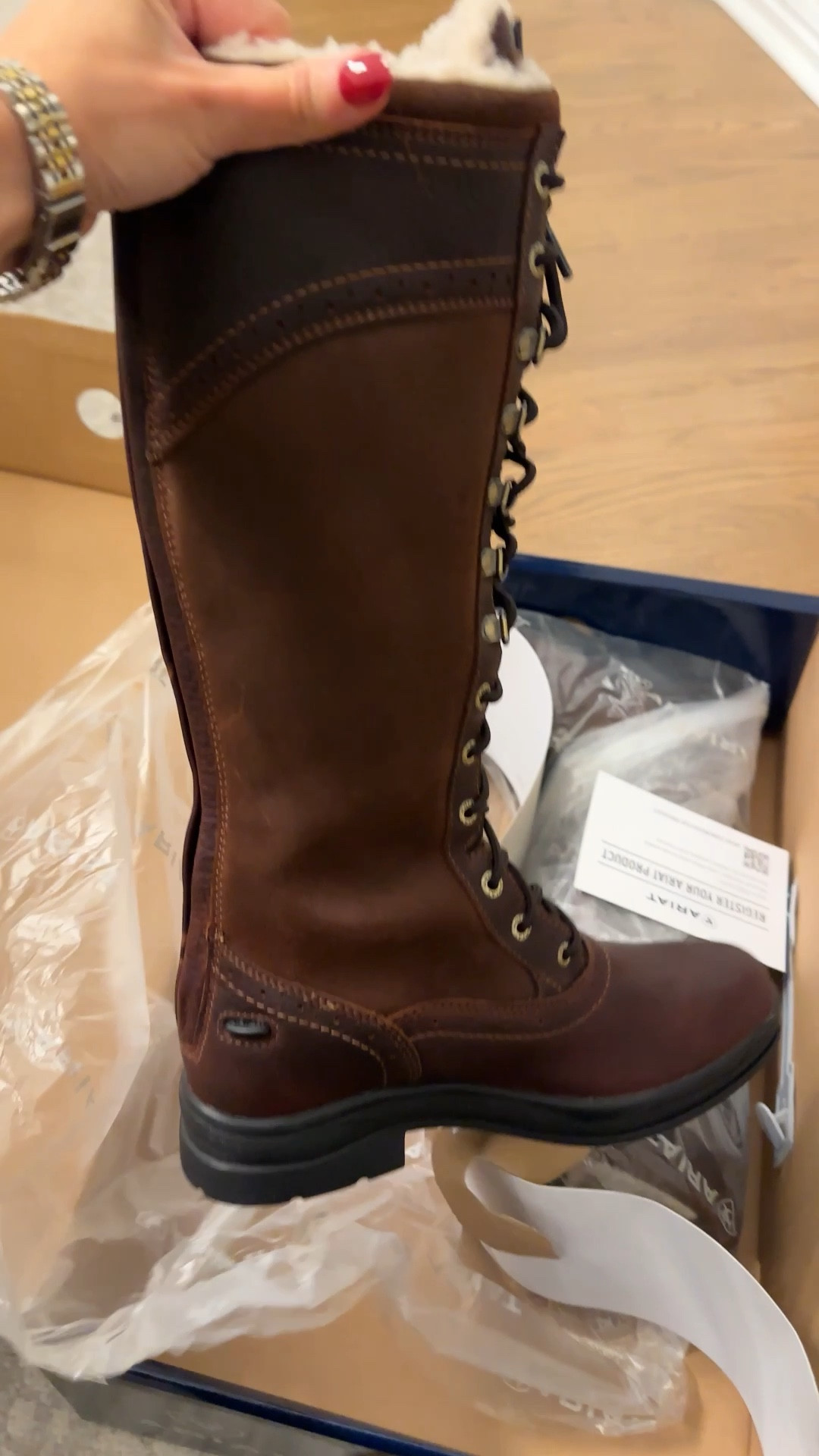 I didn’t do much shopping during the sales week but these were the one splurge I got for myself! They’re still on sale and an additional 25% off with code EXTRA25. Waterproof, fleece lined, and they can handle a horse stable, they can handle your daily winter needs!

Winter boots // winter snow boots :/ winter riding boots // ariat // what to pack for winter trip //





#LTKSeasonal #LTKootd #LTKTravel