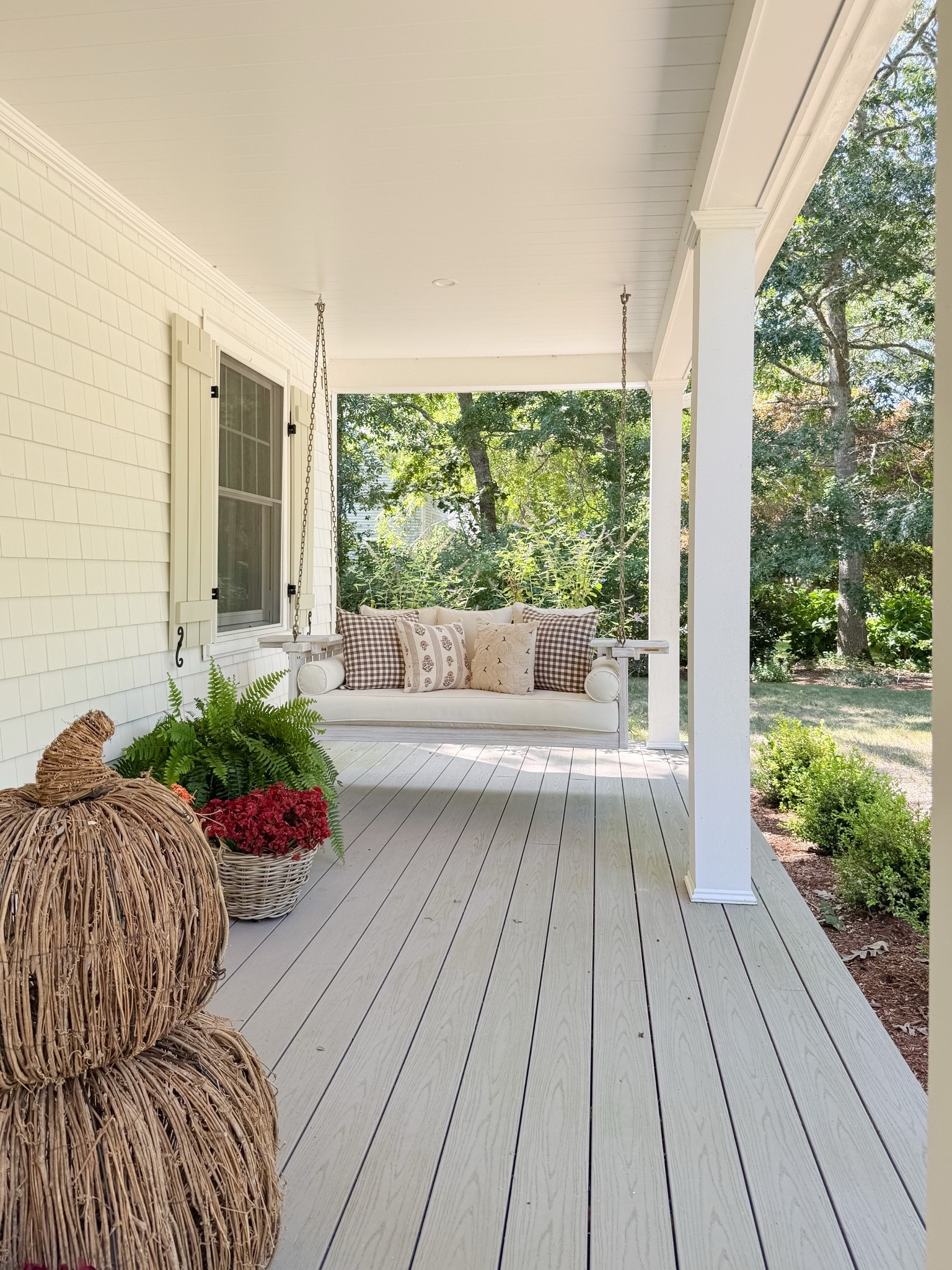 Fall Front Porch

Home  home decor  home favorites  spring front porch  spring home decor  seasonal decor  wreath  planters  area rug  coastal home

#LTKHome #LTKSeasonal