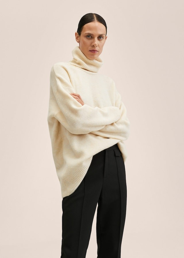 Turtleneck knitted sweater | MANGO (UK)