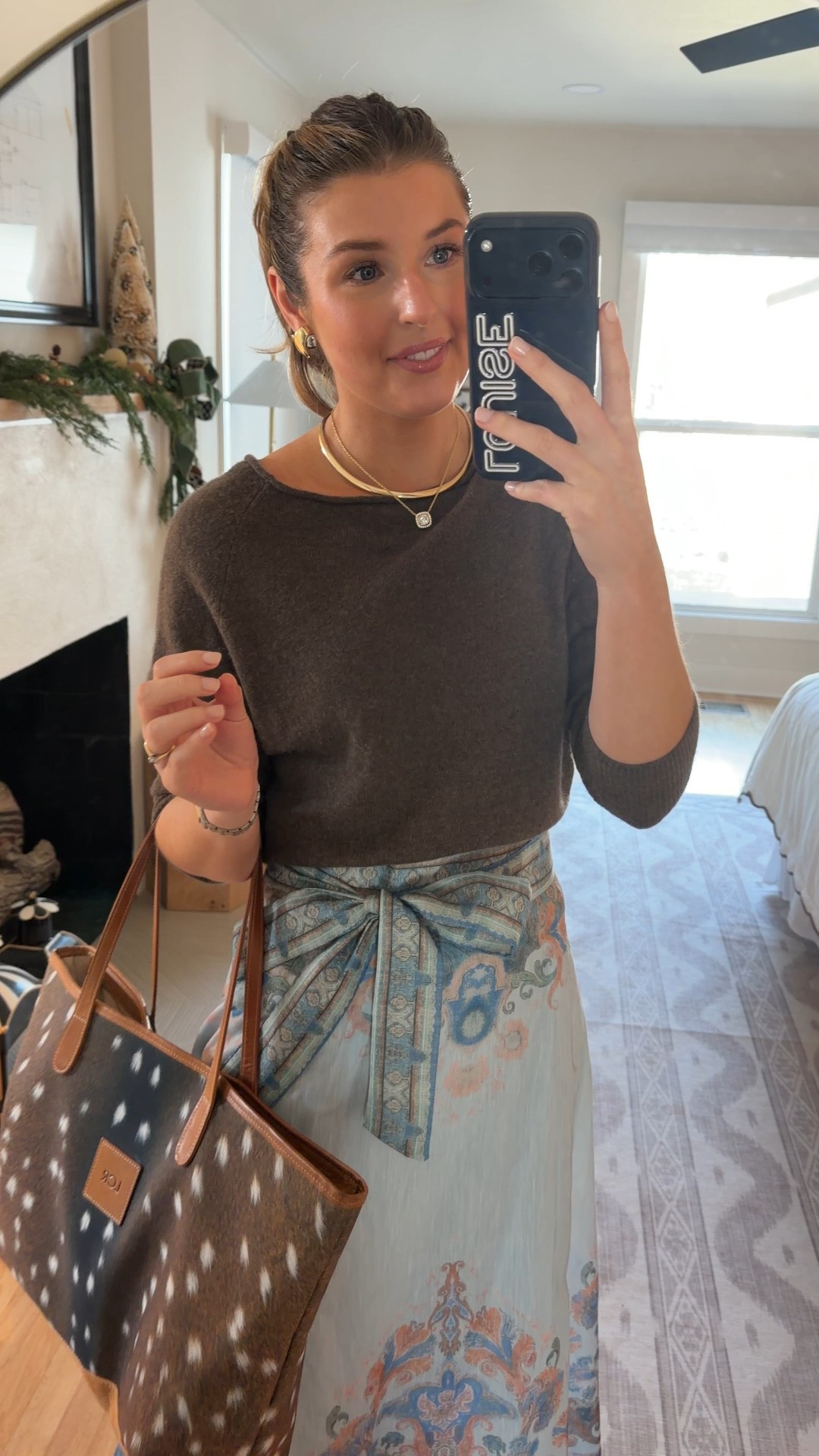 Outfit for church this morning! Wearing an XS in sweater and S in skirt 