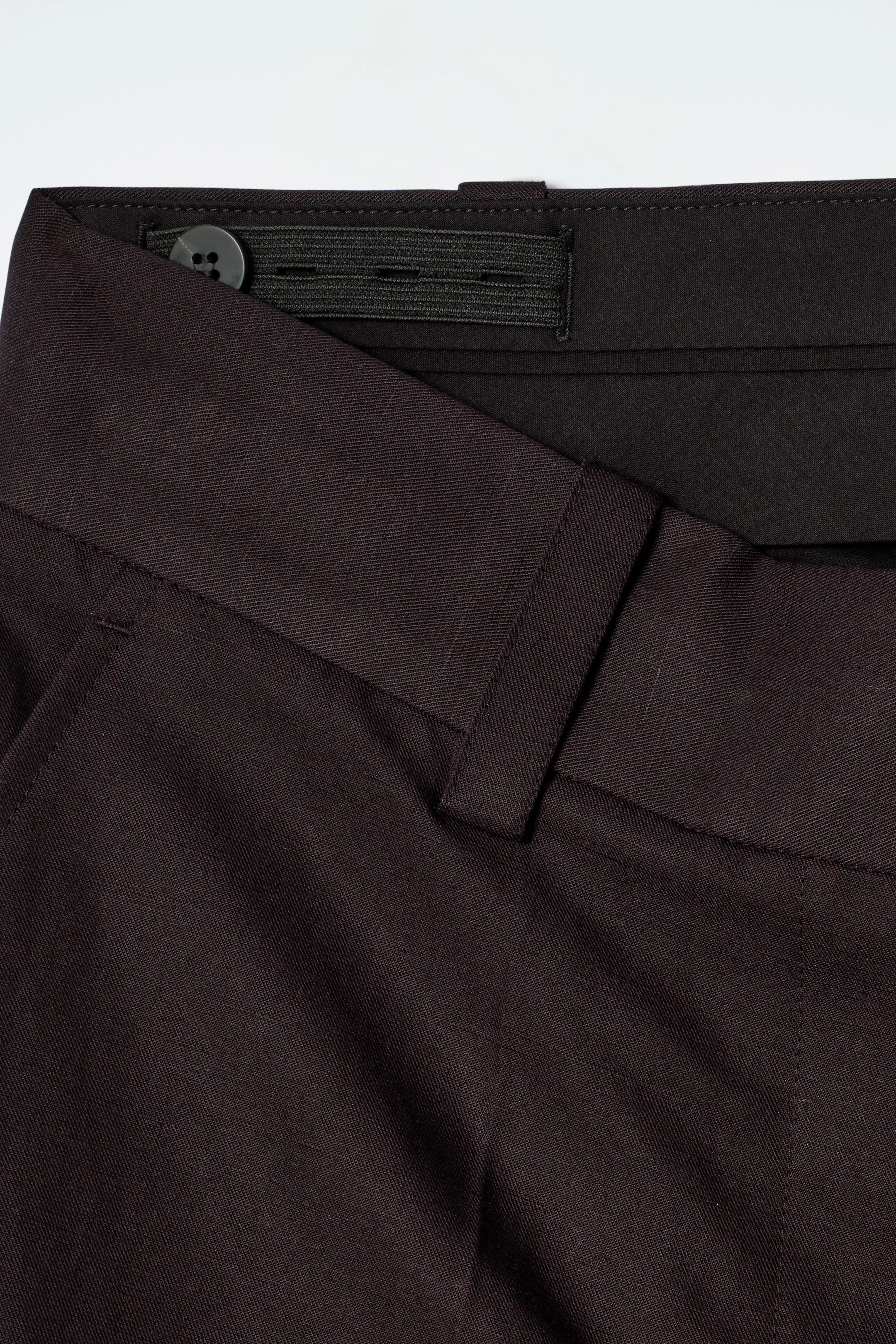 TAILORED LINEN-BLEND LONGLINE SHORTS - DARK BROWN | COS AU | COS (AU)