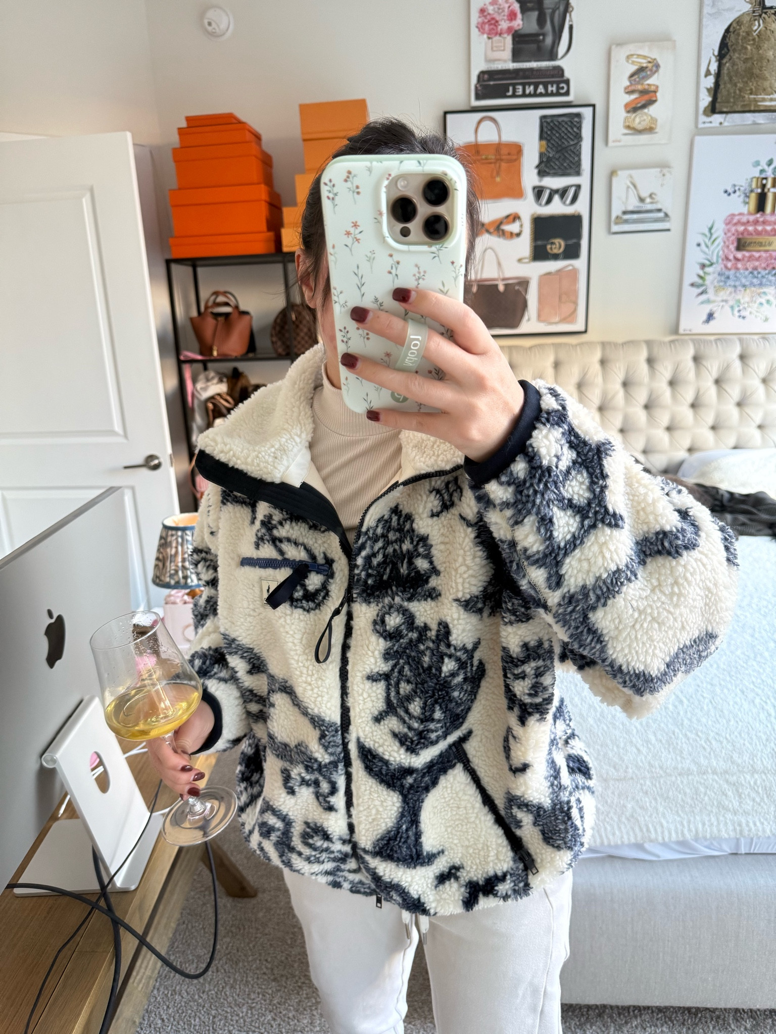 Literally the cutest fleece I’ve ever seen in my life!!! This nautical Ralph Lauren fleece is one of my best purchases of the year. Wearing XS




#LTKSeasonal #LTKHoliday #LTKGiftGuide